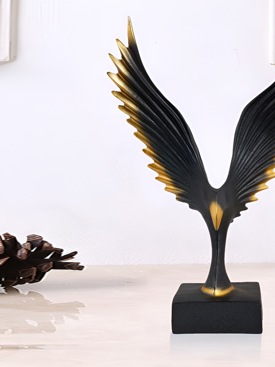 

Zart Black Decorative Showpiece