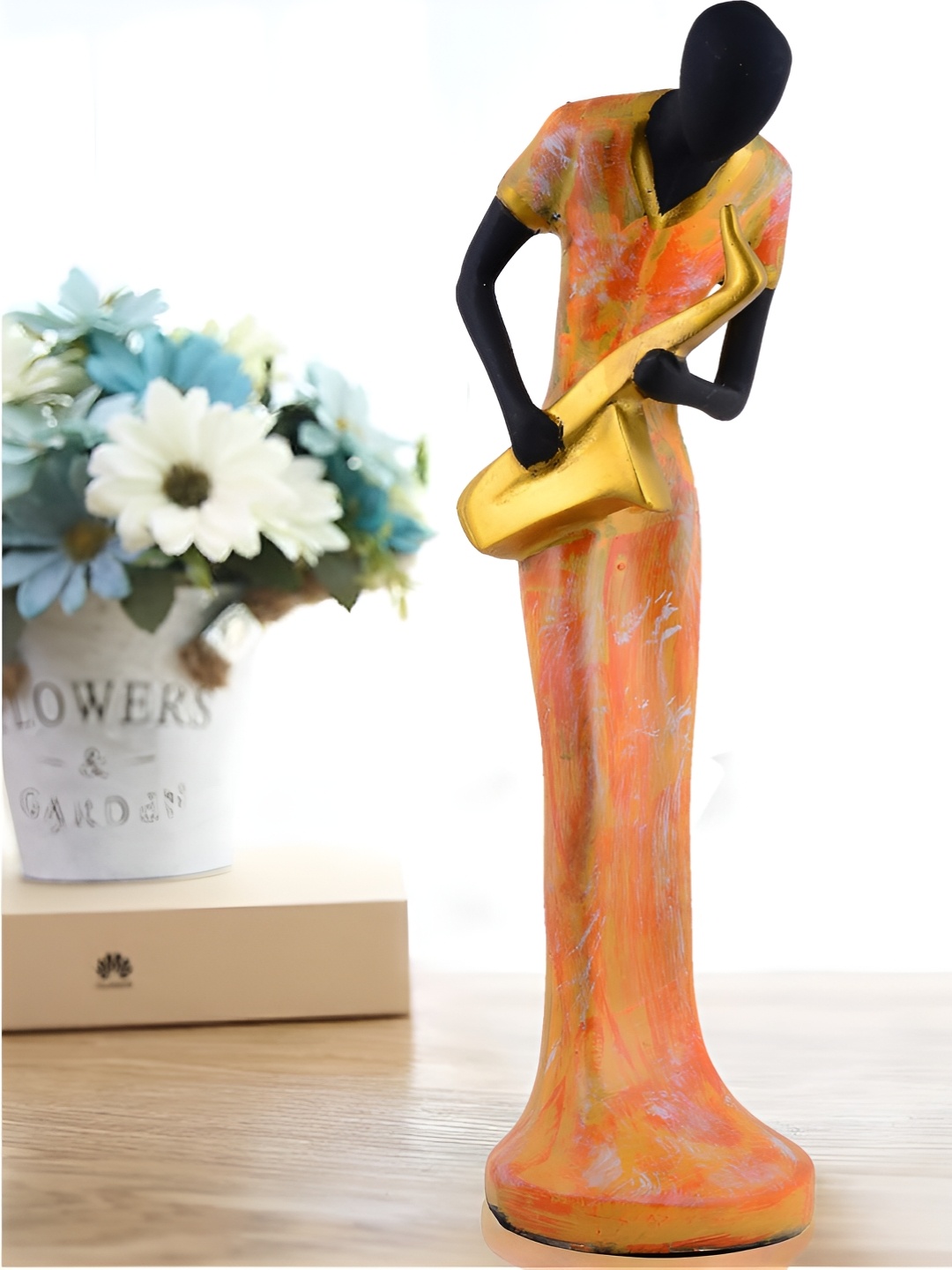 

Zart Black Idol Showpiece