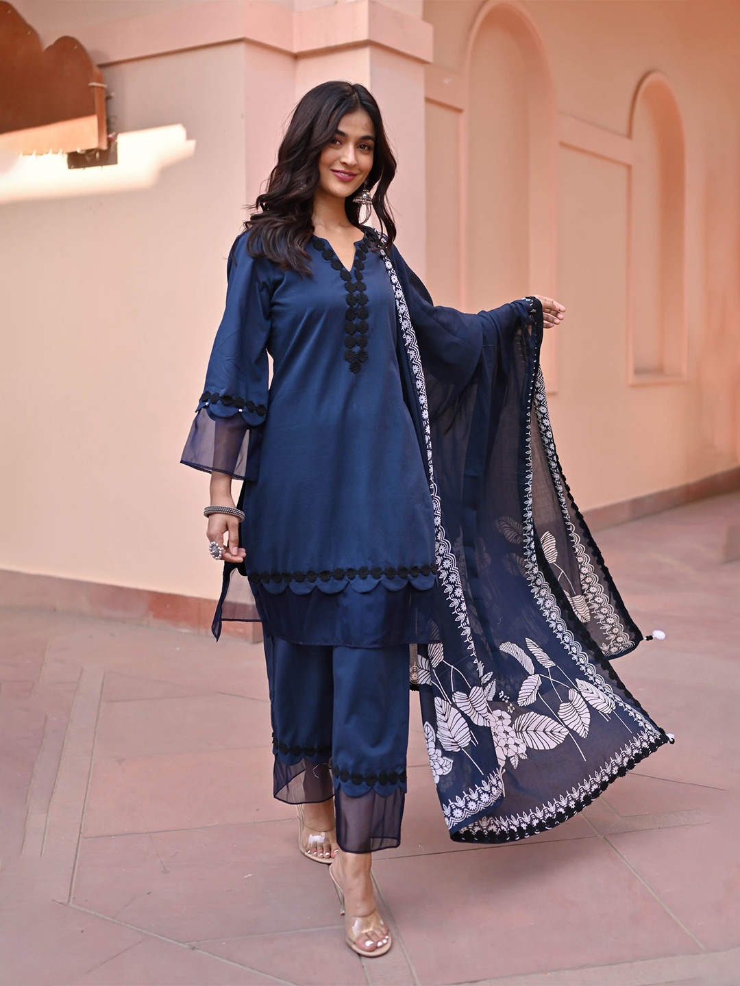 

Bunaai Floral Embroidered Thread Work Cotton Straight Kurta with Pyjamas & Dupatta, Navy blue