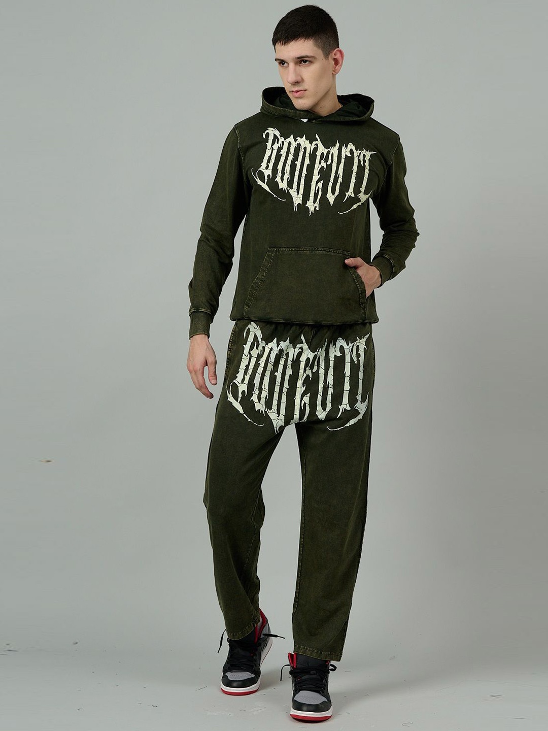 

GO DEVIL Typographic Printed Hooded Oversized Woollen Fleece Sweatshirt With Joggers, Green