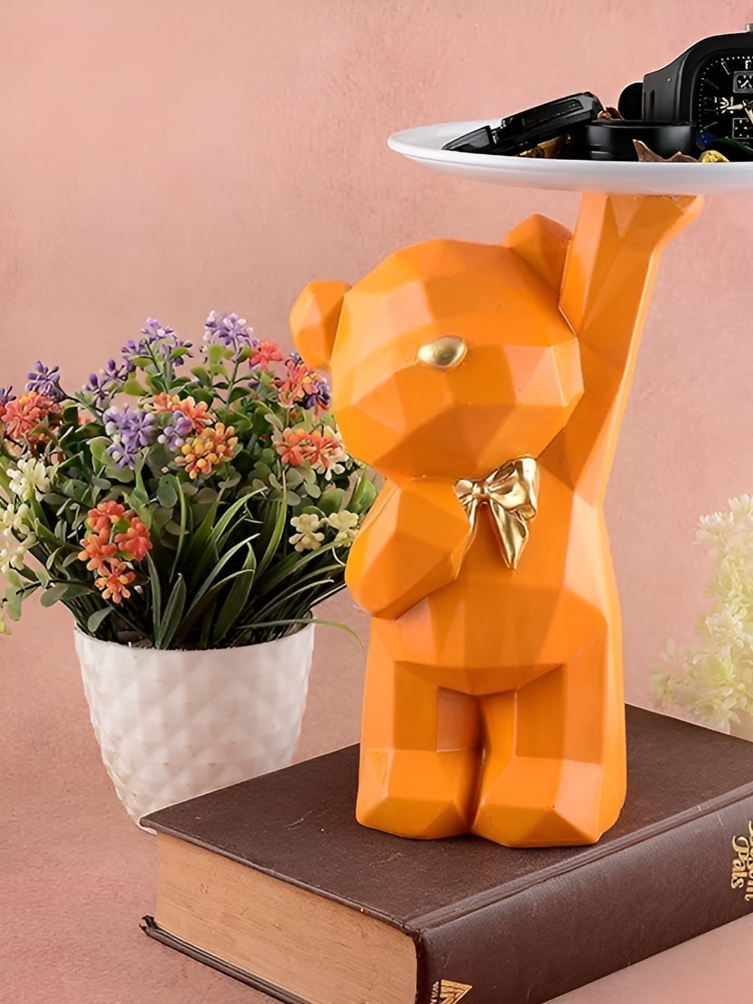 

Zart Orange Idol Showpiece