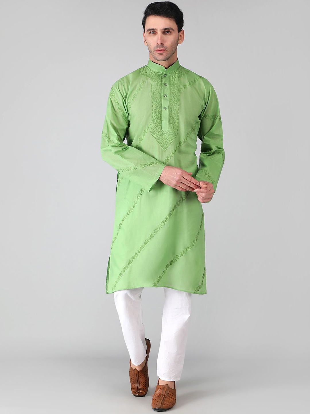 

Seva Chikan Mandarin Collar Floral Embroidered Chikankari Straight Kurta, Green