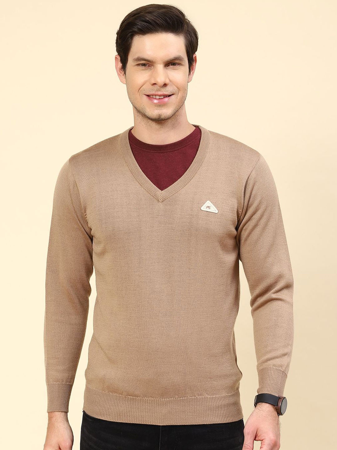 

Monte Carlo Men V Neck Full Sleeve Woollen Pullover, Khaki