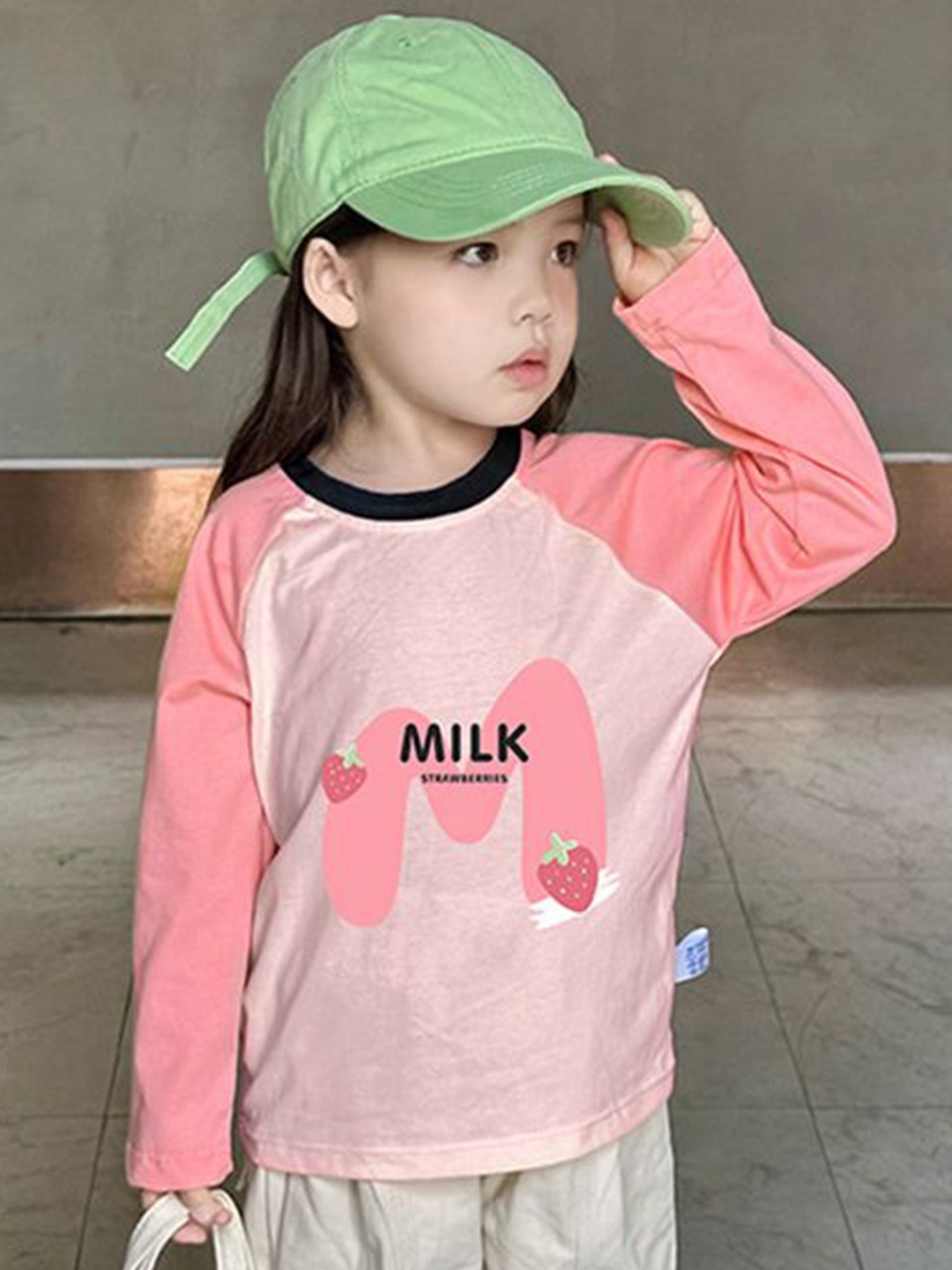 

StyleCast x Revolte Graphic Printed Cotton Top, Pink
