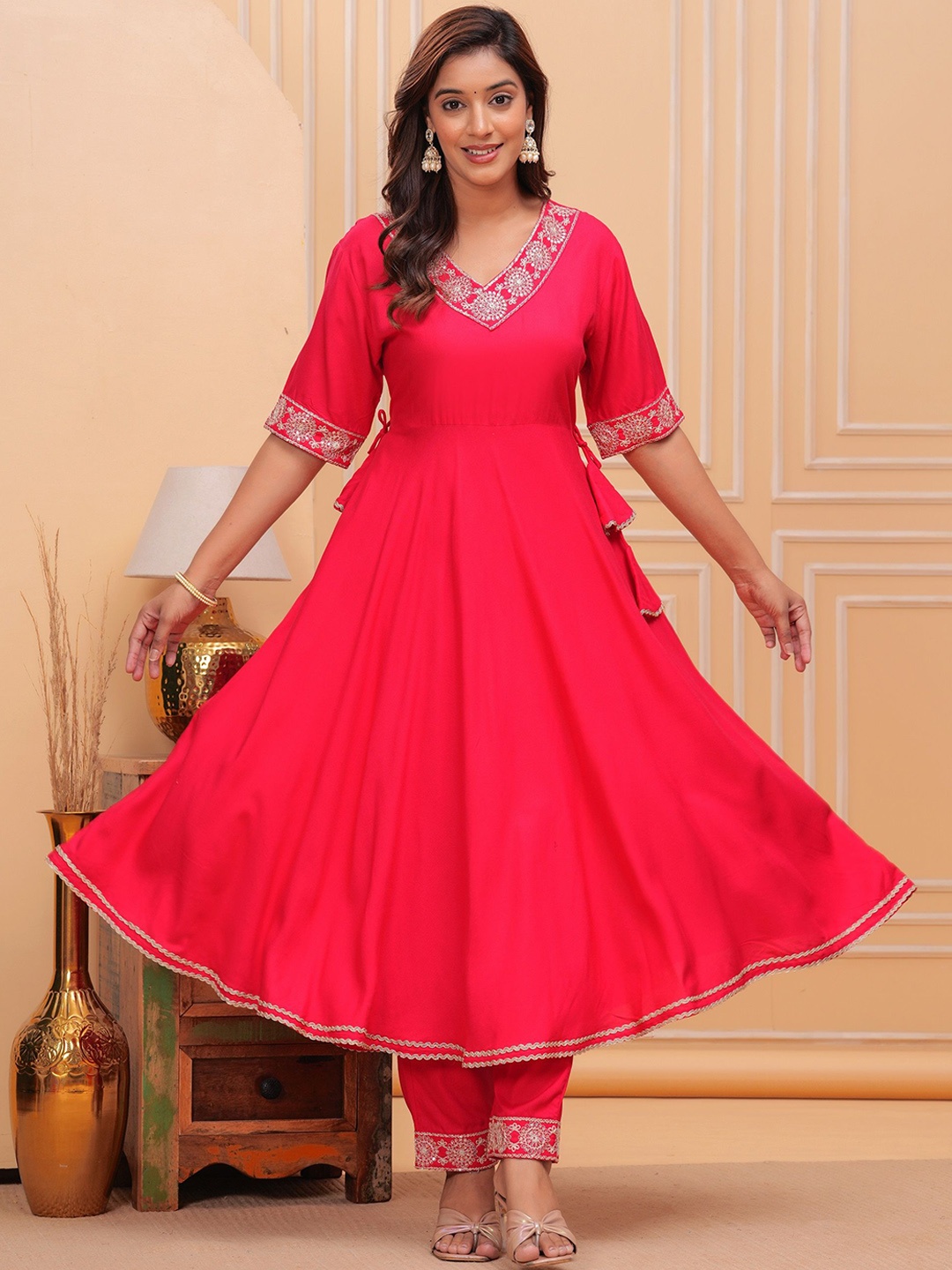 

JAFFRY EMBROIDERY Floral Yoke Design Thread Work Anarkali Kurta with Trouser & Dupatta, Red