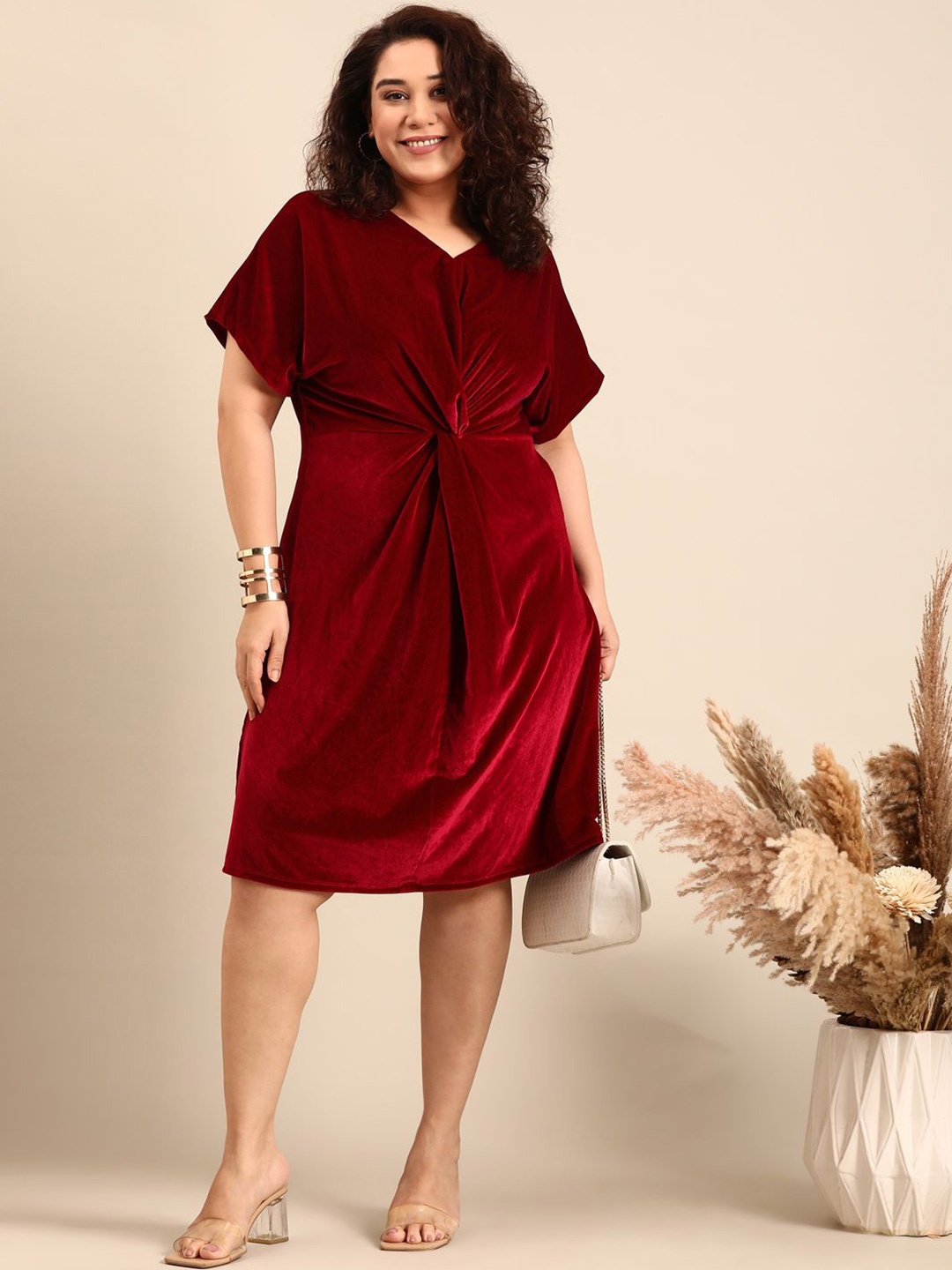 

The Pink Moon Women Plus Size Velvet V-neck A-Line Dress, Burgundy