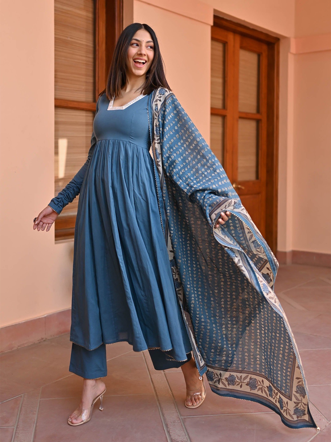 

Bunaai Square Neck Anarkali Kurta With Palazzos & Dupatta, Mauve