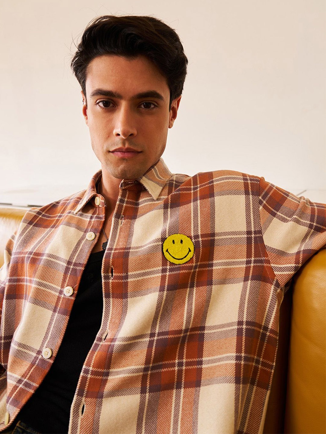 

Bonkers Corner Men Spread Collar Tartan Checked Cotton Relaxed Fit Casual Shirt, Beige