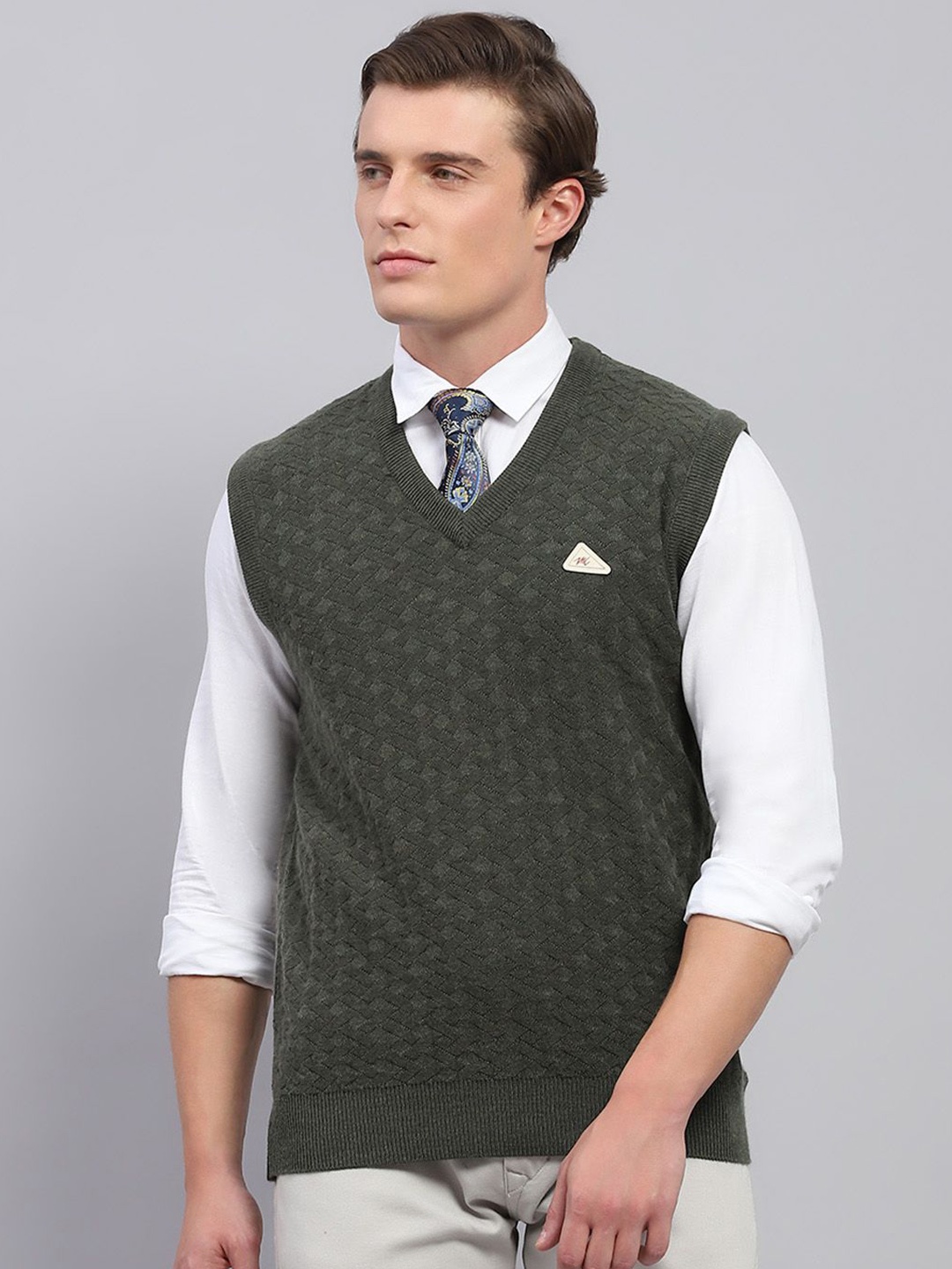

Monte Carlo Men V-Neck Woollen Sweater Vest, Green