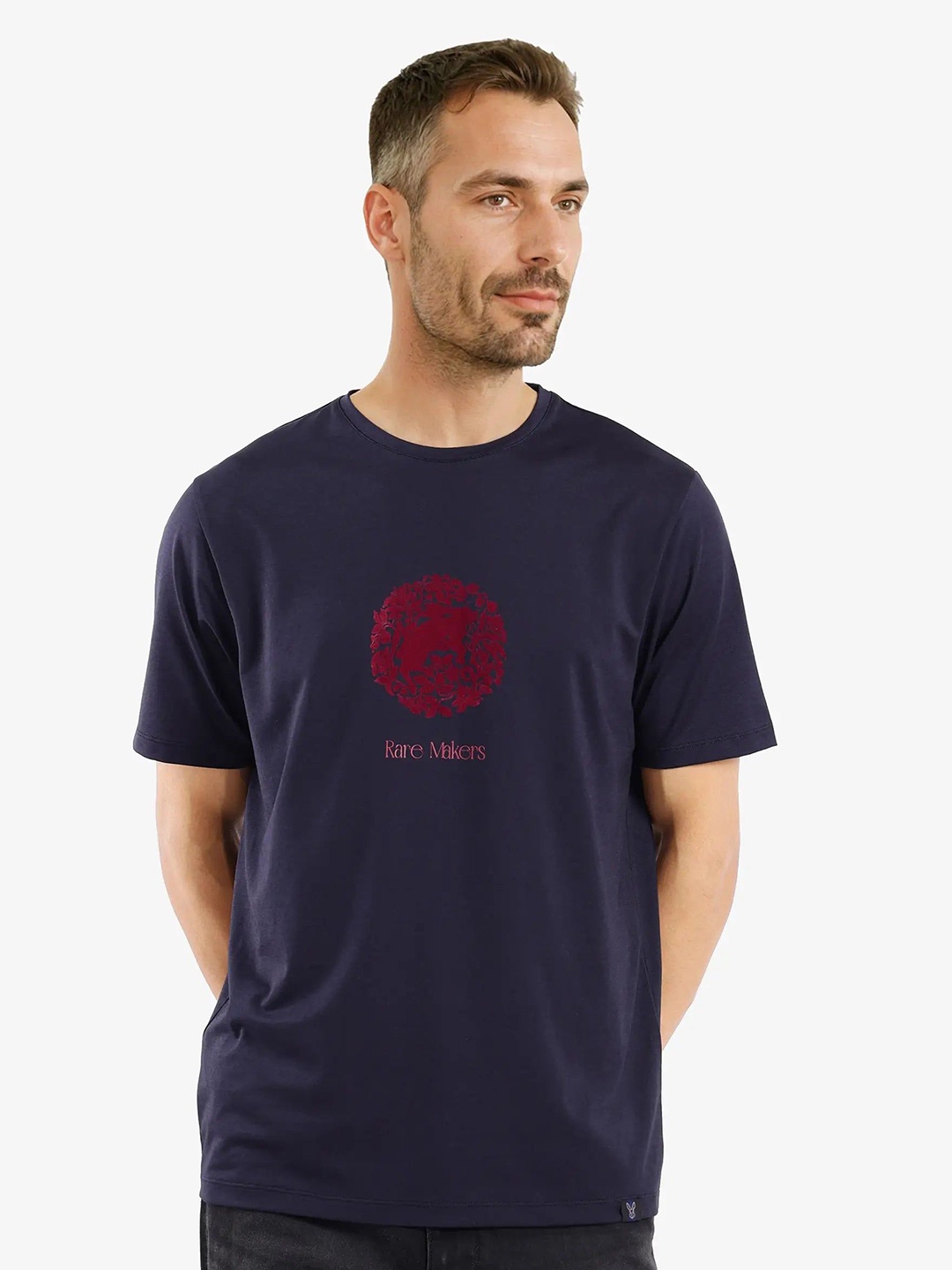 

RARE RABBIT Men Printed Pockets T-shirt, Navy blue