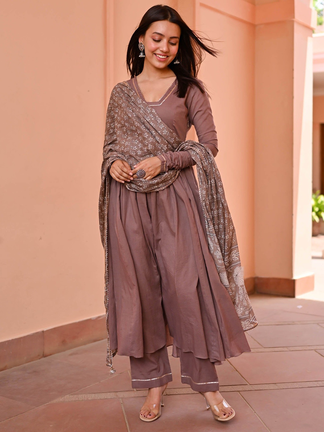 

Bunaai Square Neck Gotta Patti Anarkali Kurta With Trouser & Dupatta, Brown