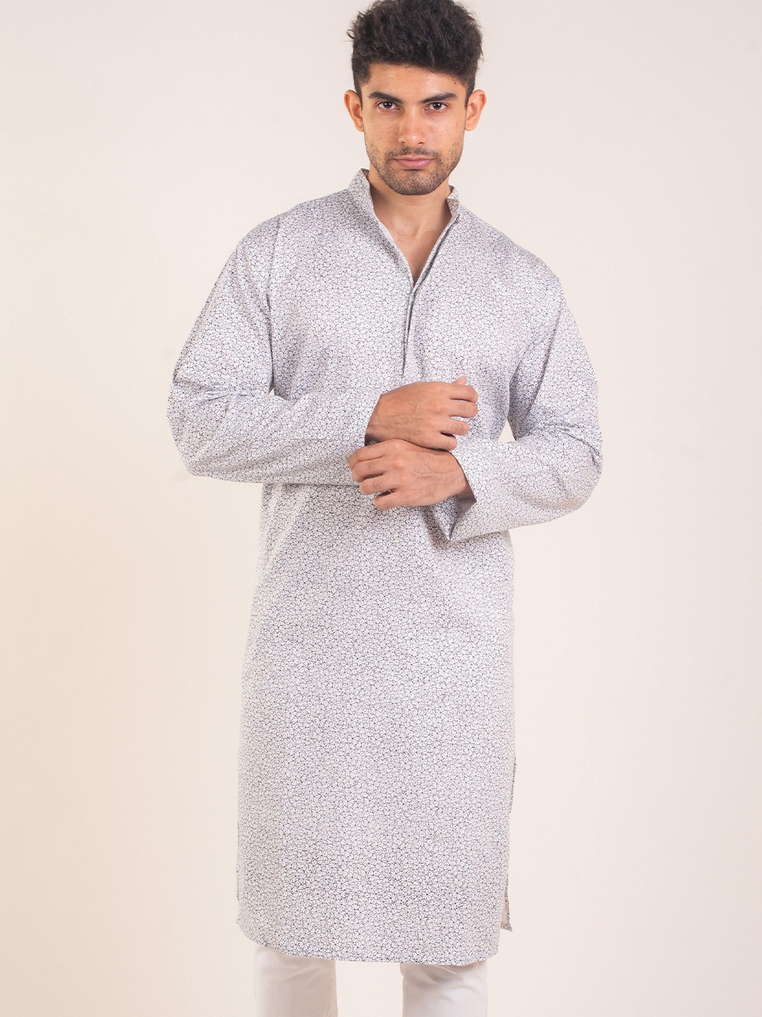 

The Bleu Label Floral Mandarin Collar Pure Cotton Straight Kurta, White