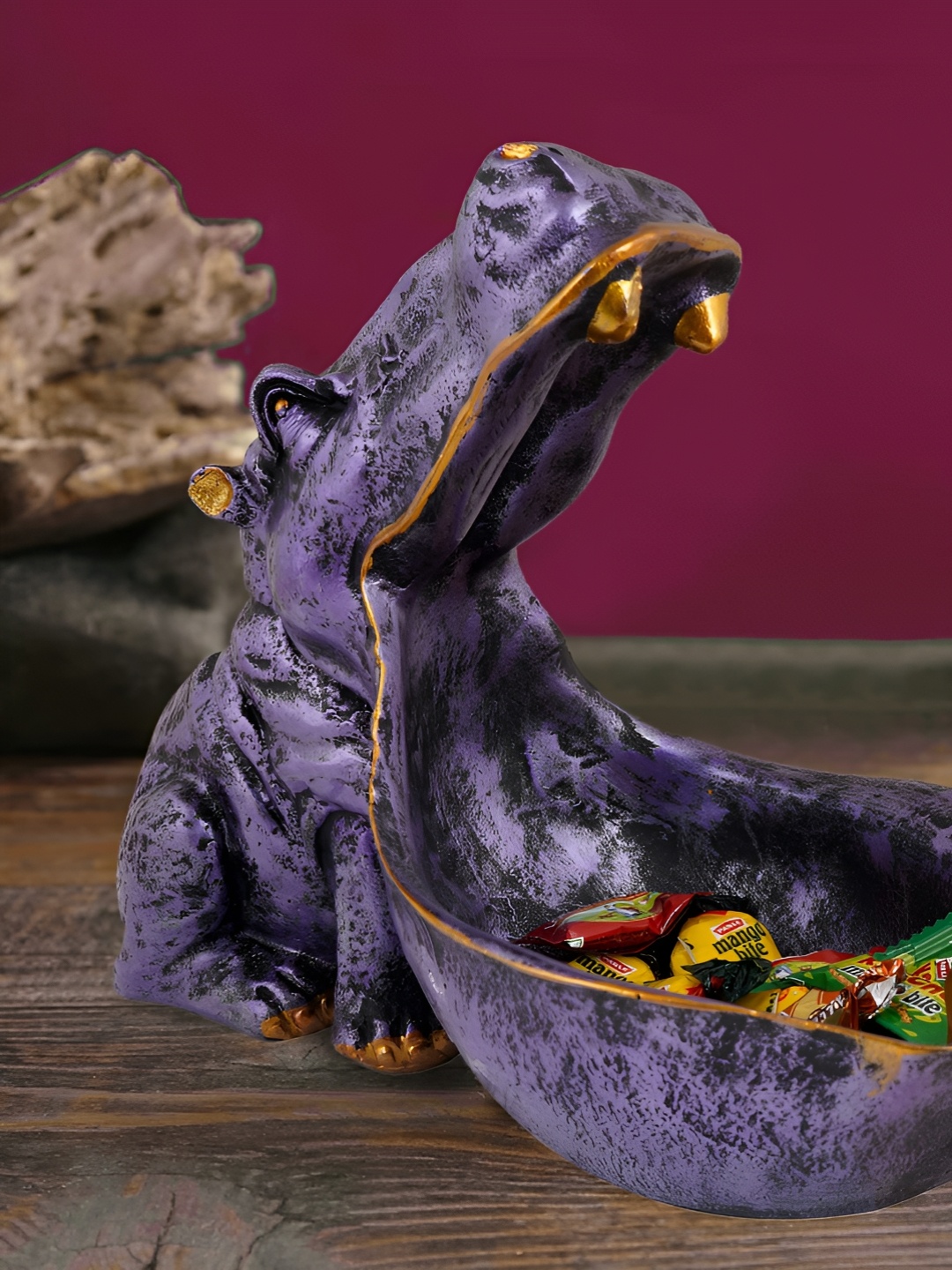 

Zart Purple Idol Showpiece