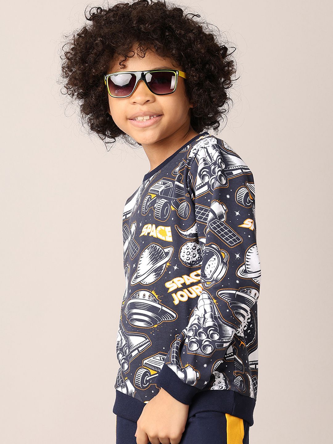 

V-Mart Boys Printed Trousers, Navy blue