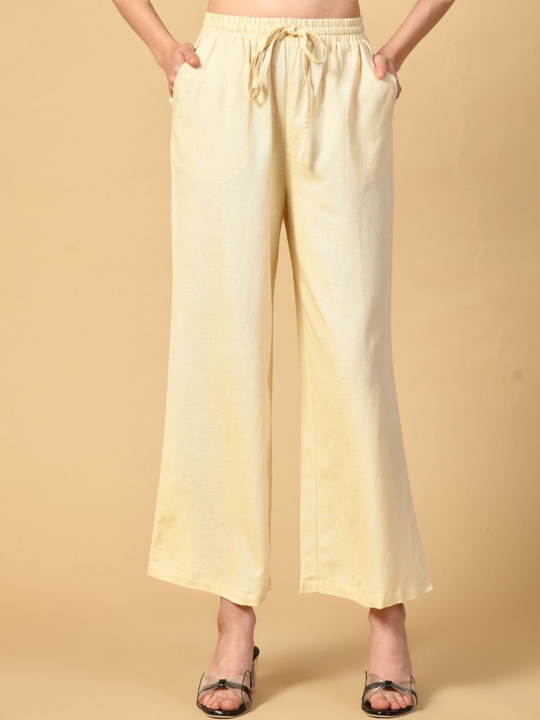 

PRETTY LOVING THING Women Pleated Pure Cotton Trousers, Beige