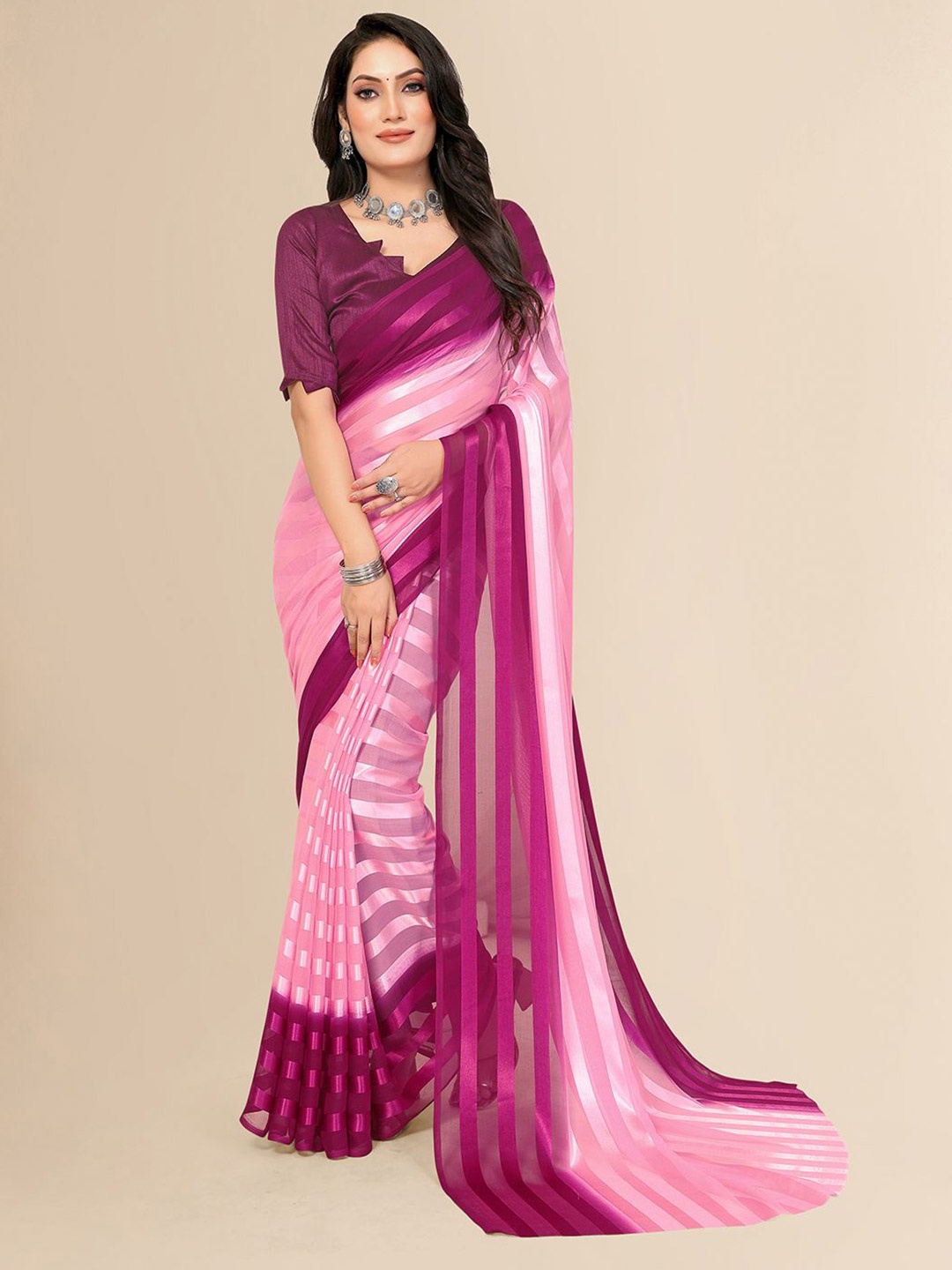 

Moda Rapido Striped Printed Saree, Purple