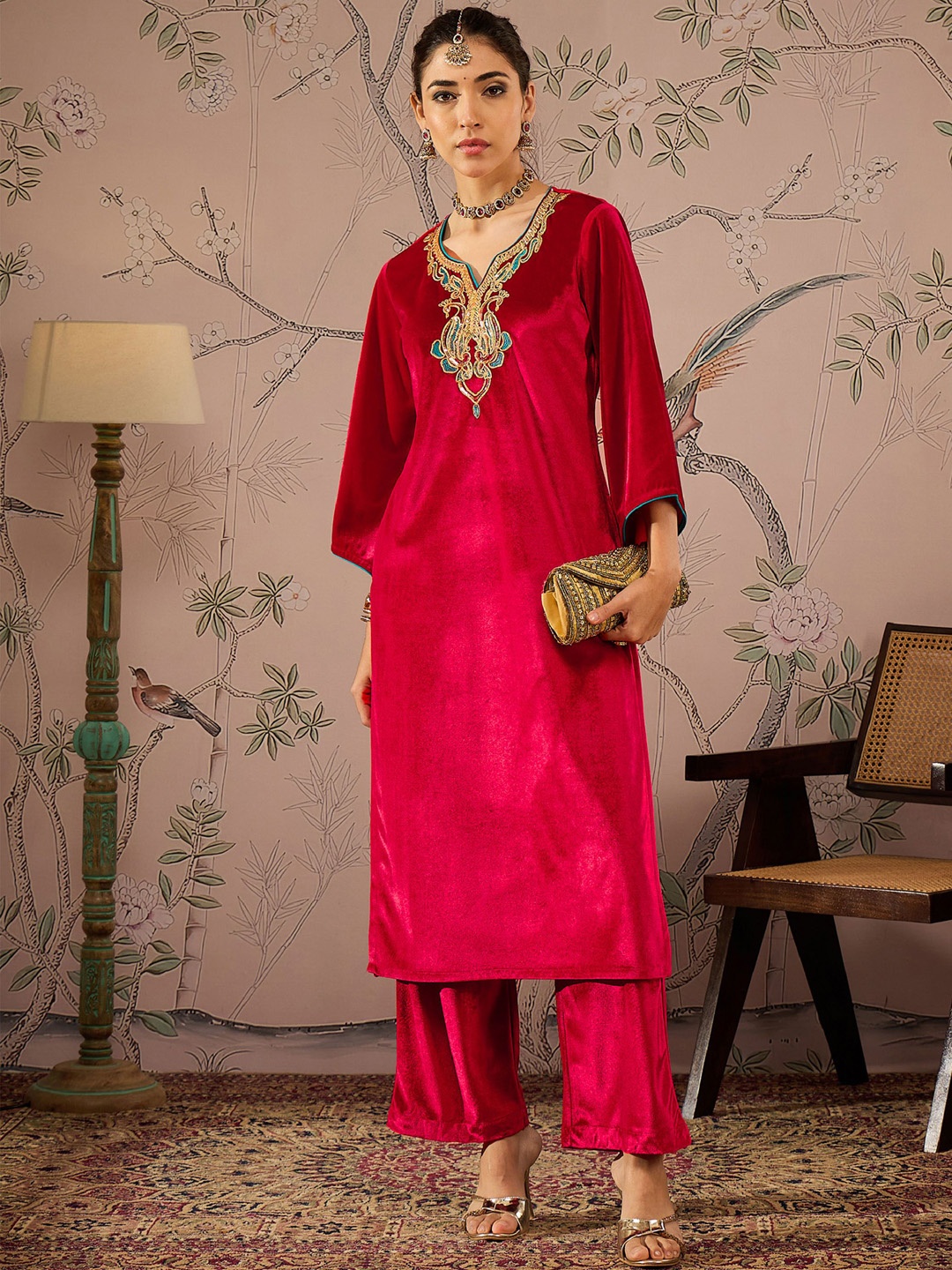 

Shae by SASSAFRAS Floral Yoke Design Thread Work Velvet Straight Kurta With Trousers, Red