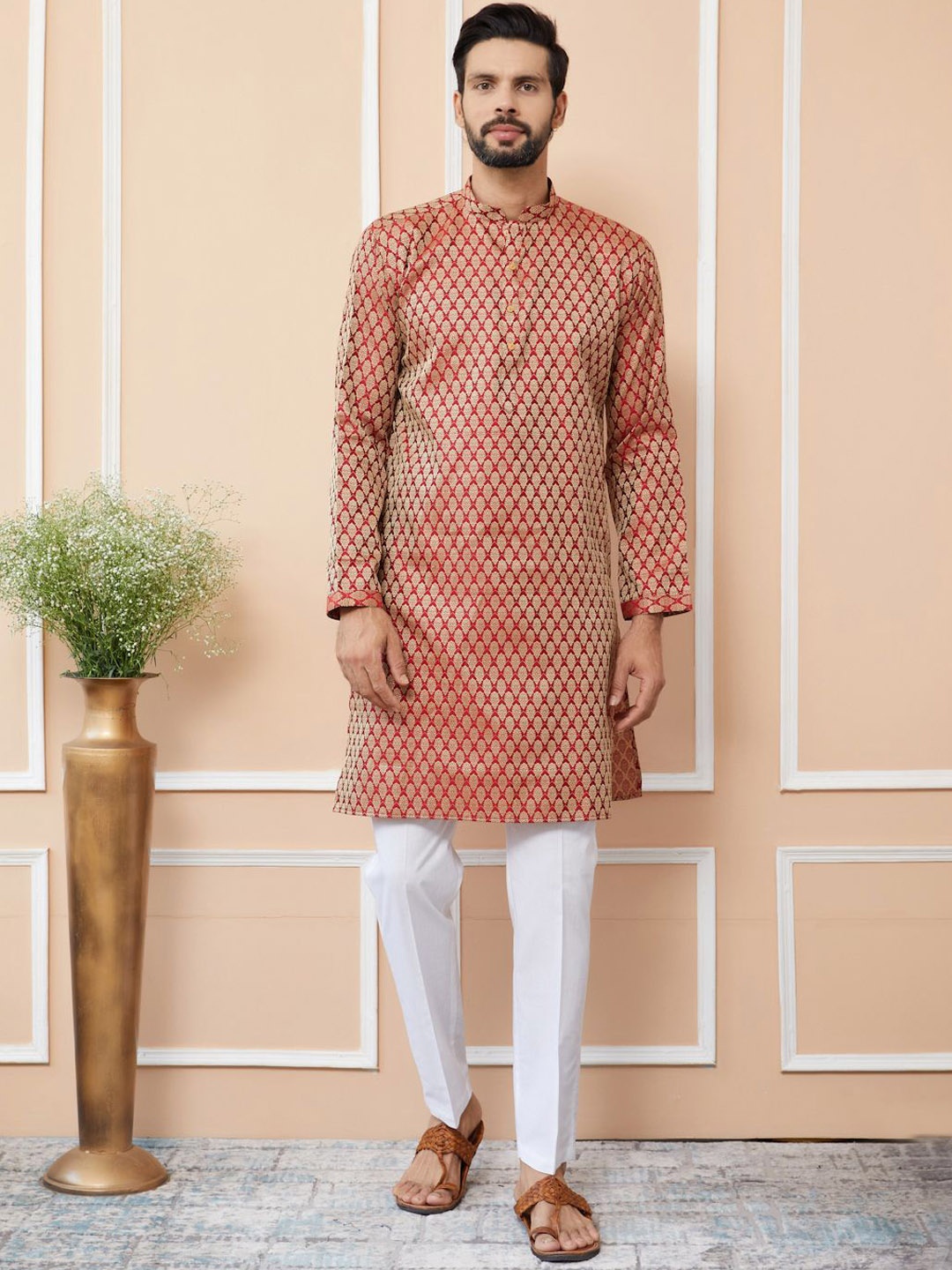 

See Designs Ethnic Motifs Woven Design Long Sleeves Regular Straight Kurta & Pyjama, Maroon