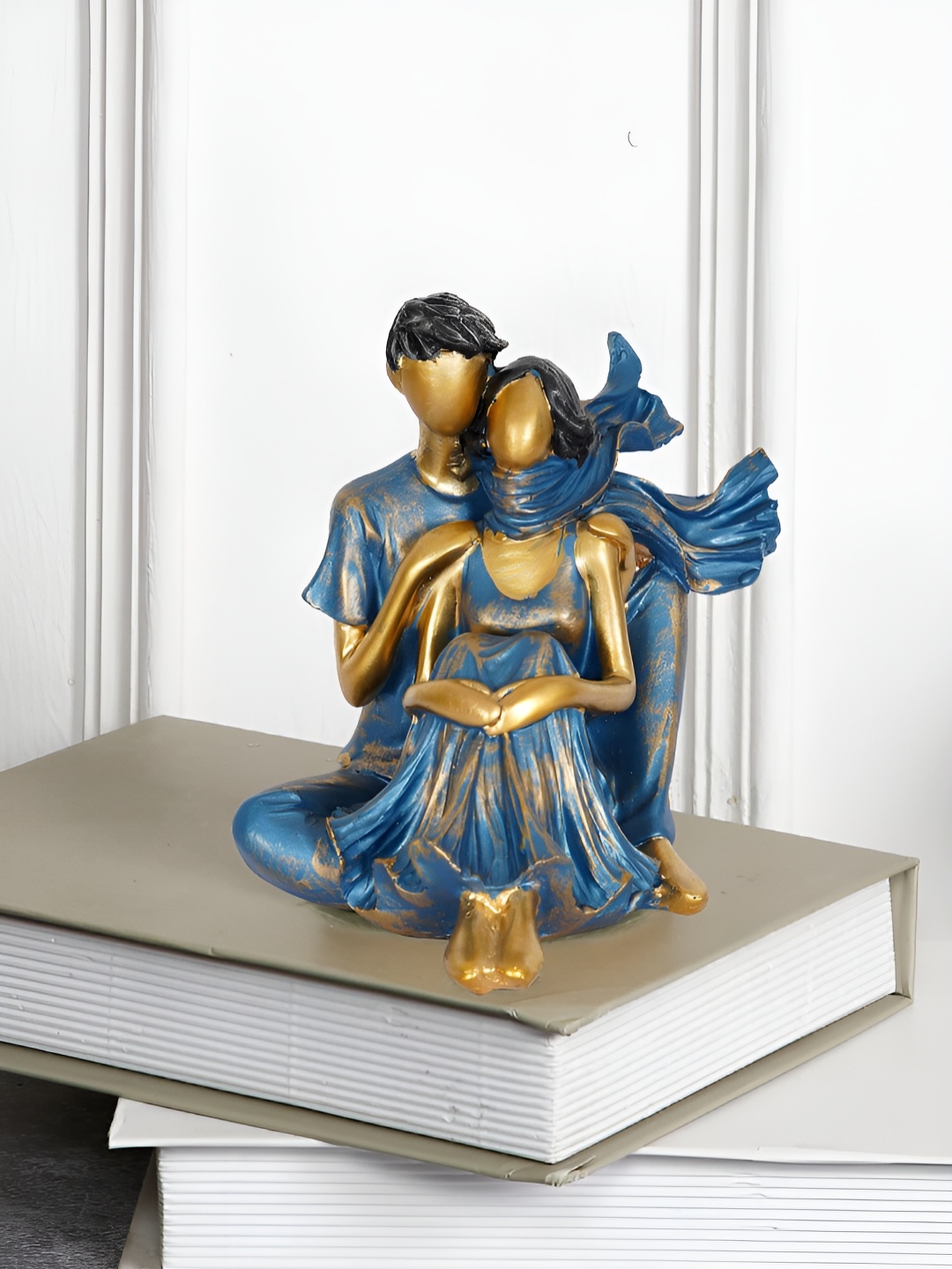 

Zart Blue Idol Showpiece