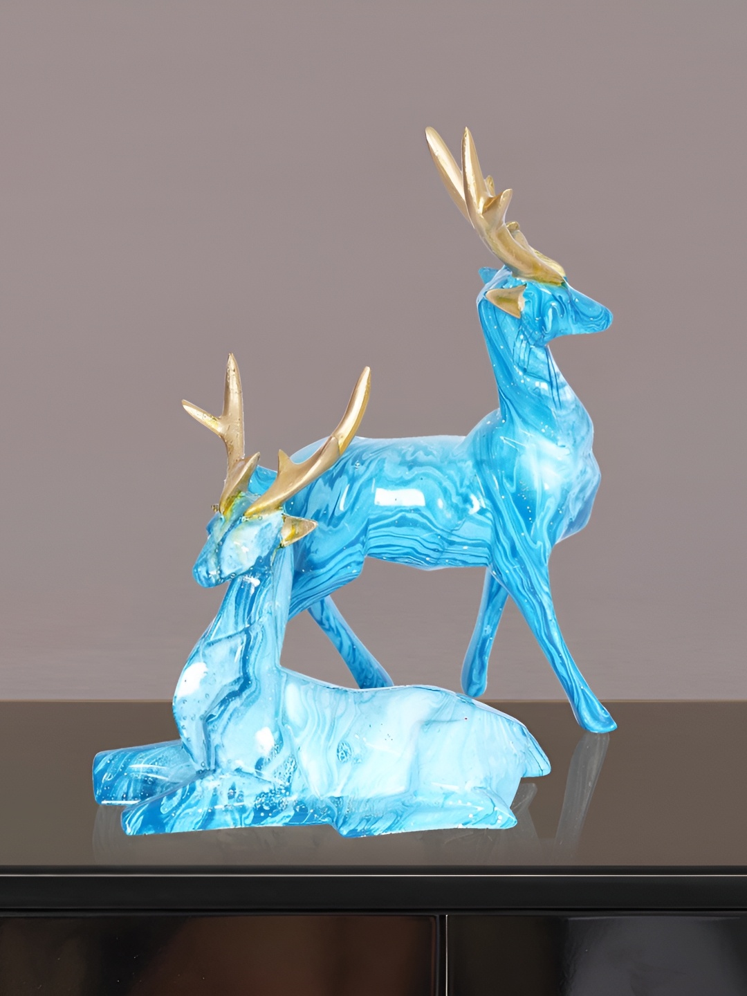 

Zart Blue & Gold-Toned Deer Showpiece