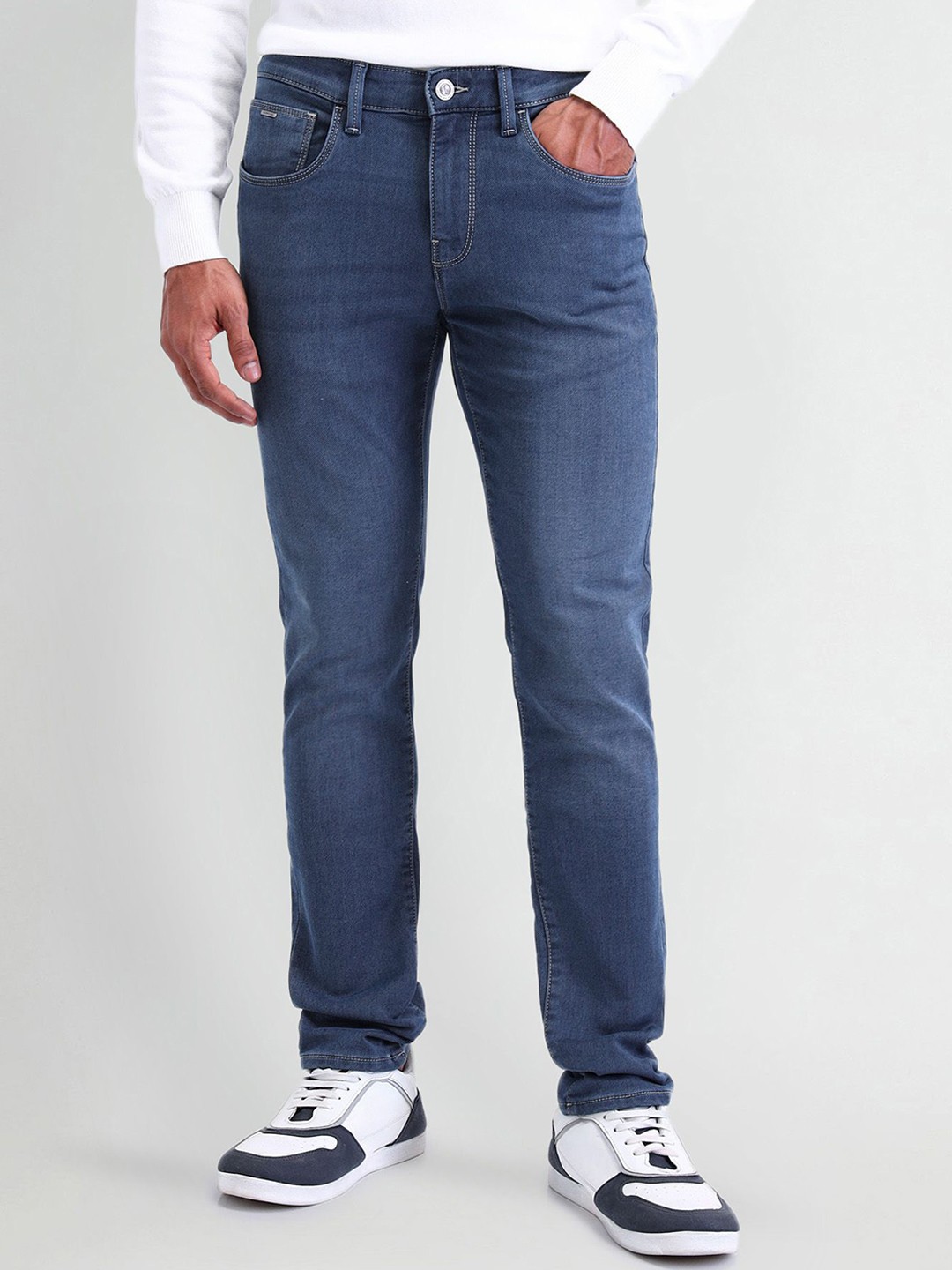 

Arrow Sport Men Justin Mid-Rise Skinny Fit Light Fade Stretchable Jeans, Blue