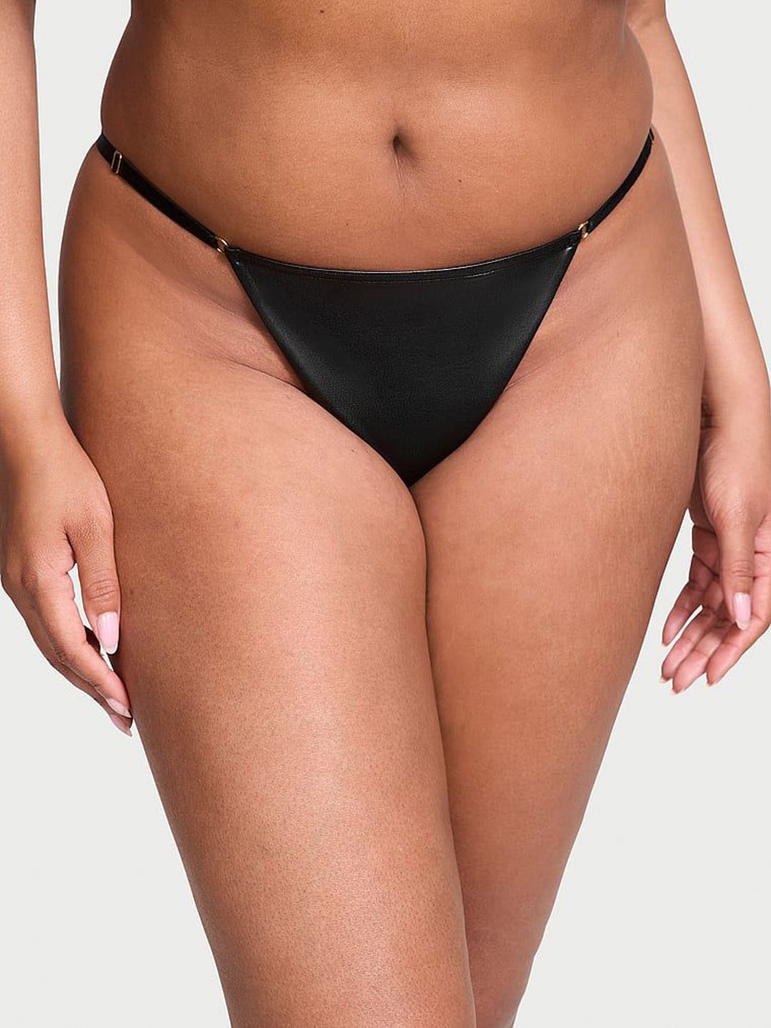 

Victoria's Secret Women Low-Rise Thong Briefs, Black