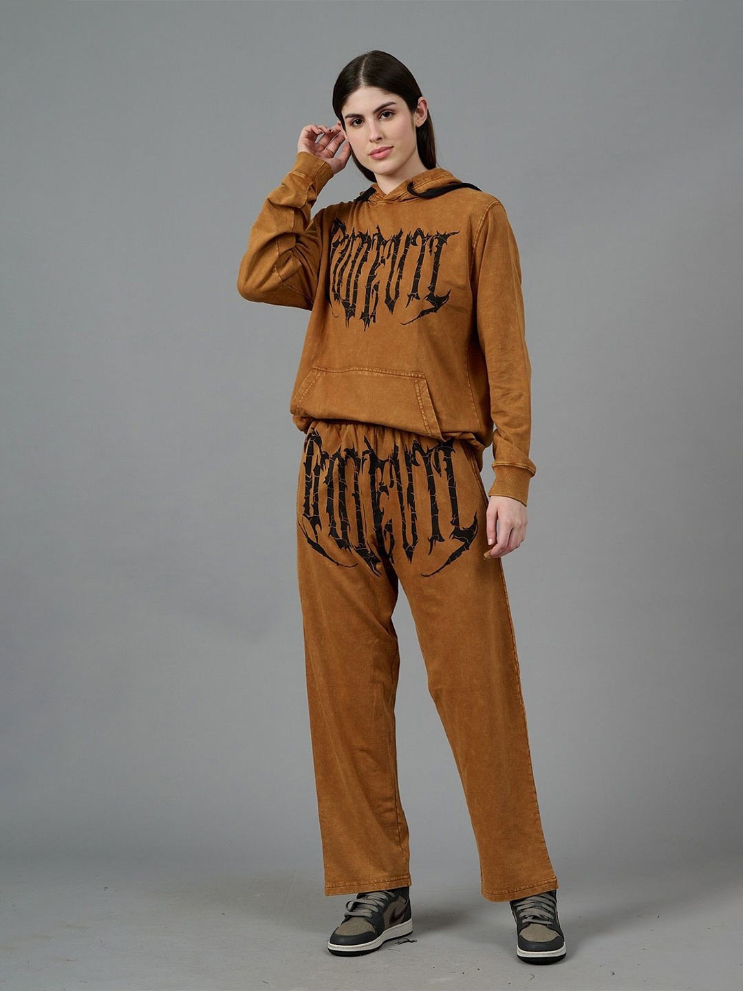 

GO DEVIL Graphic Printed Hooded Oversized Fleece Sweatshirt With Jogger, Mustard
