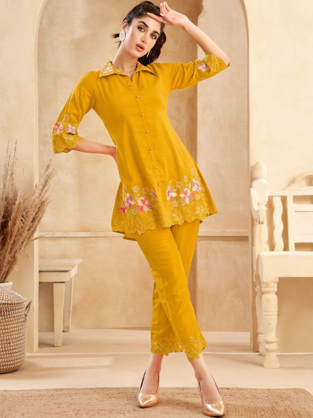 

Kaftanize Embroidered Tunic With Trousers Co-Ords, Yellow