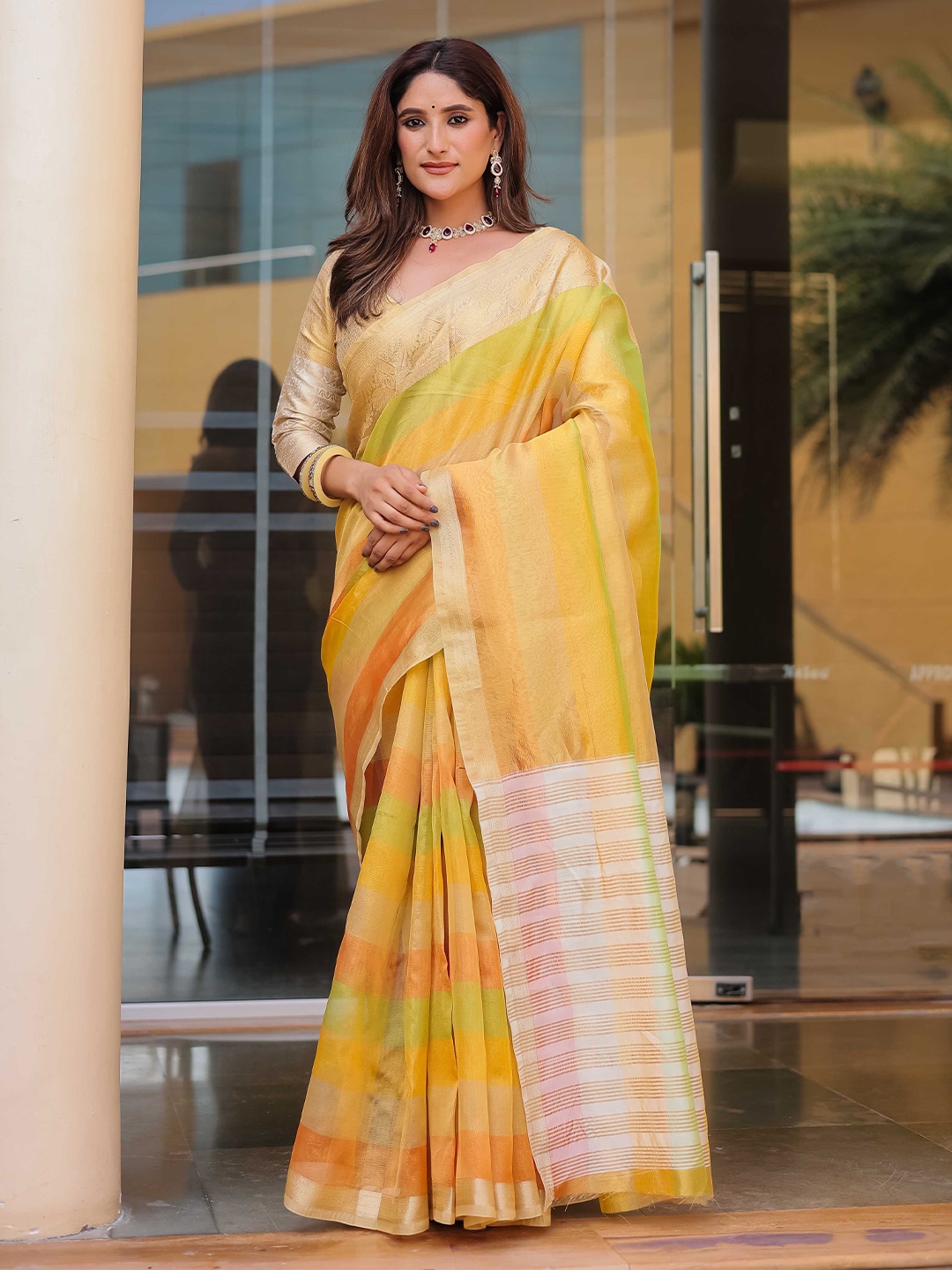 

KIMISHA Woven Design Zari Banarasi Saree, Beige