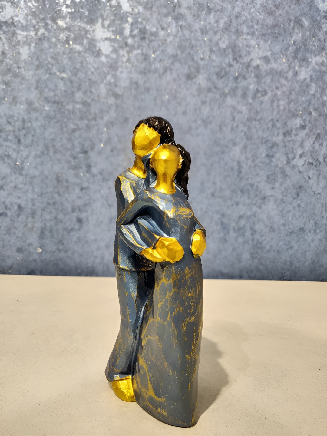 

Zart Blue Idol Showpiece