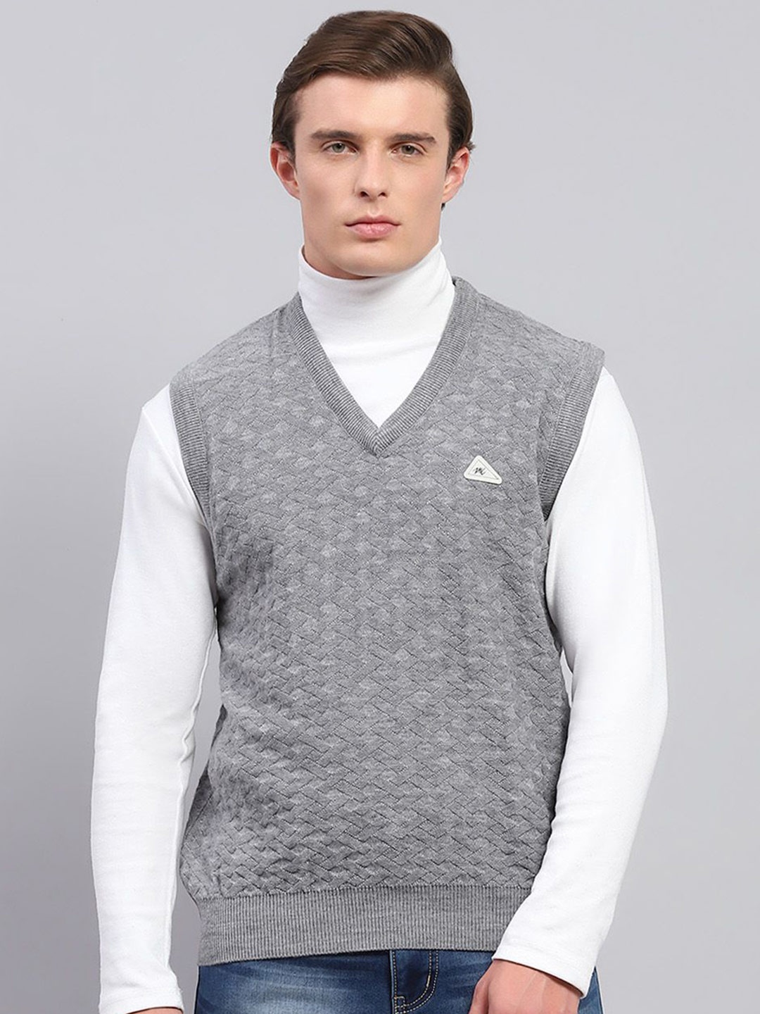 

Monte Carlo Men Cable Knit Self Design Woollen Sweater Vest, Grey