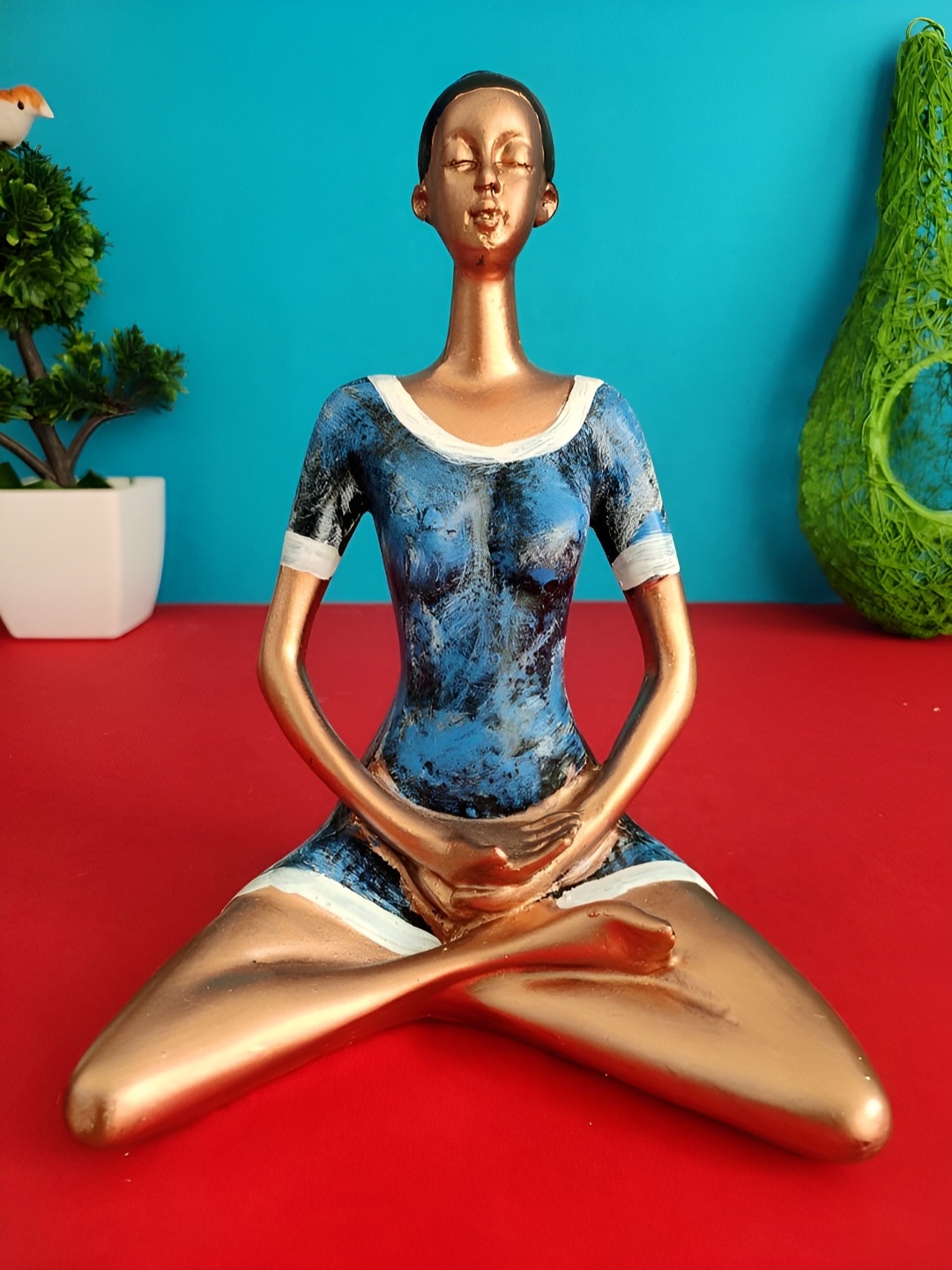 

Zart Gold-Toned & Blue Printed Figurine Showpiece