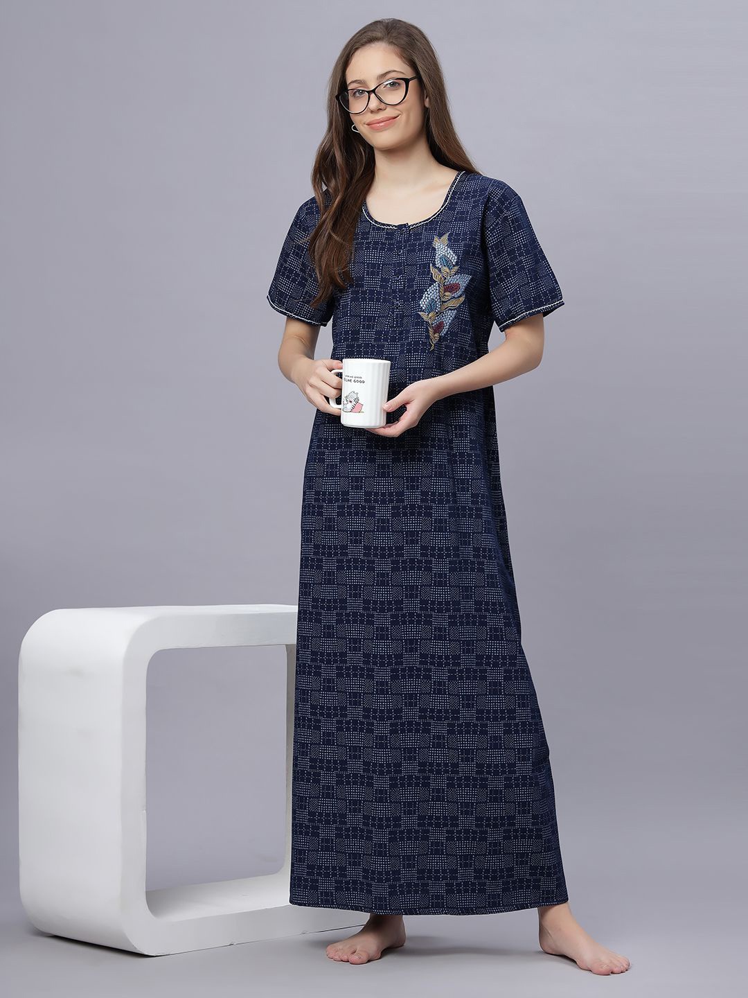 

QUIRA Women Printed Round Neck Maxi Nightdress, Navy blue