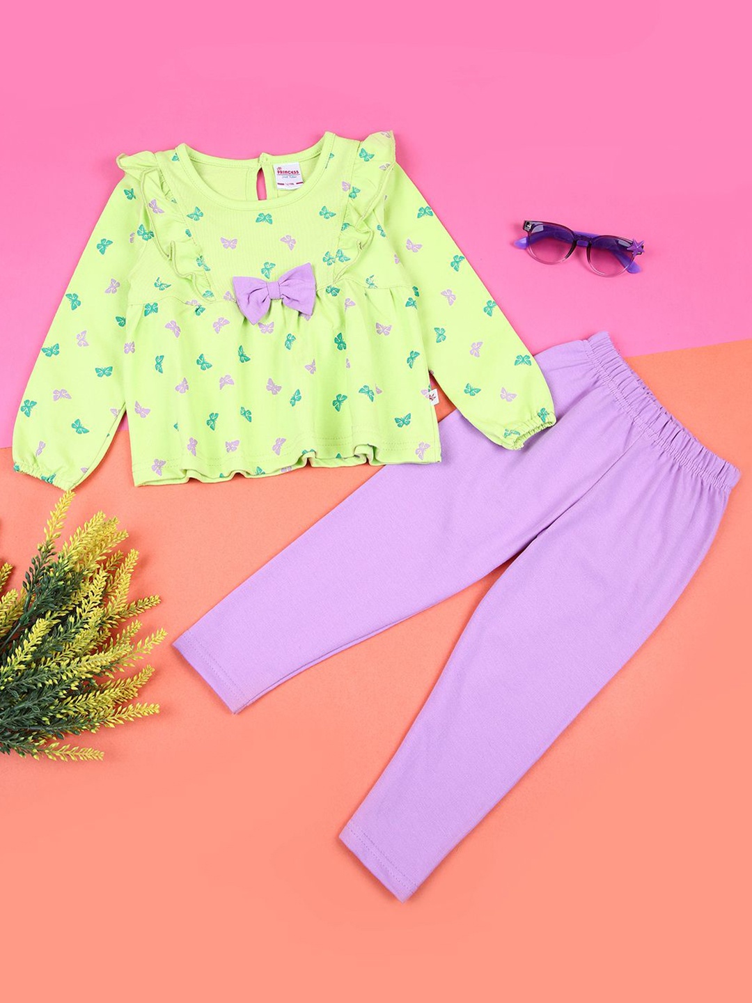 

V-Mart Girls Printed Top with Leggings, Green