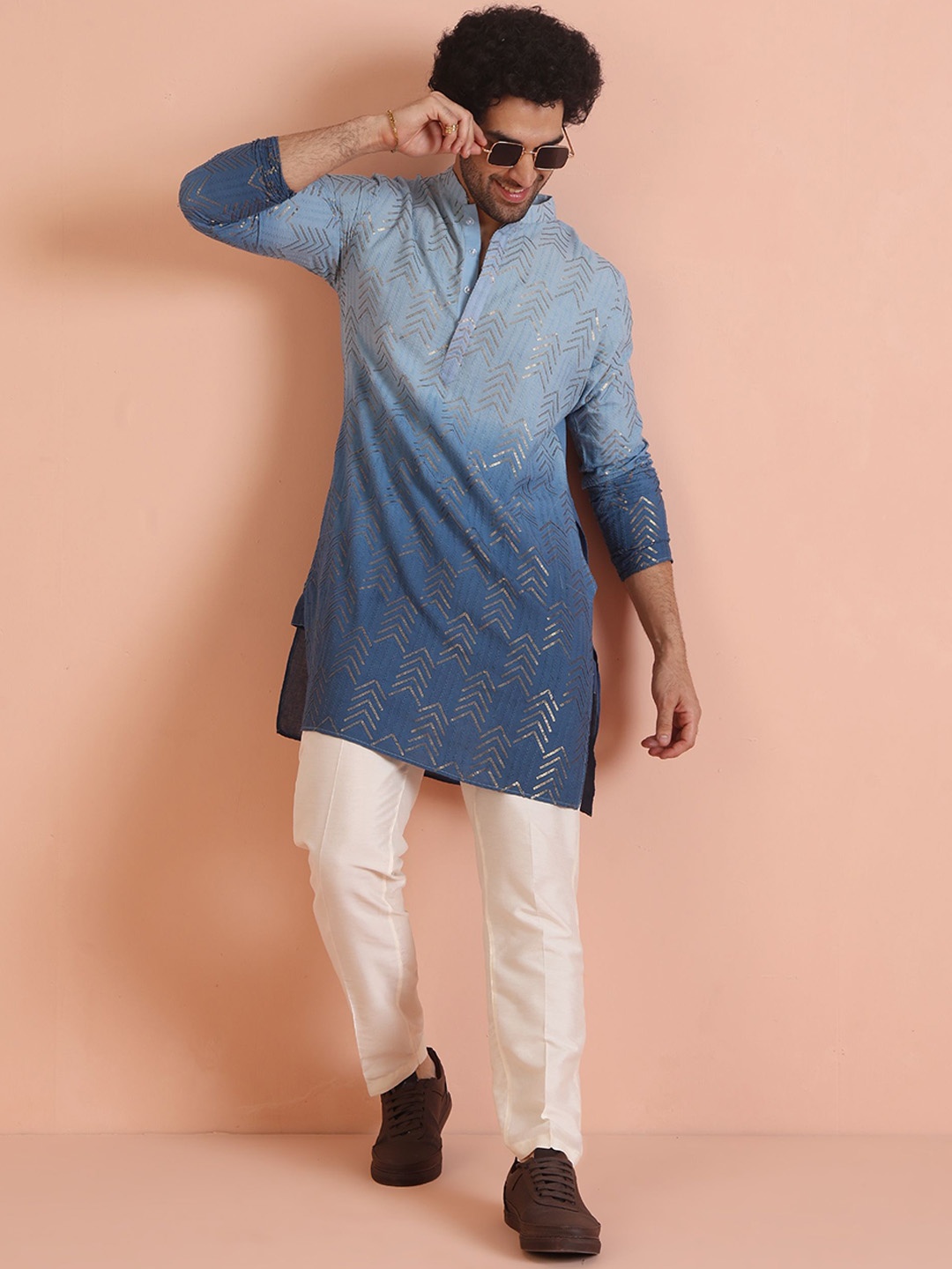 

KISAH Geometric Embroidered Sequinned Mandarin Collar Straight Kurta, Blue