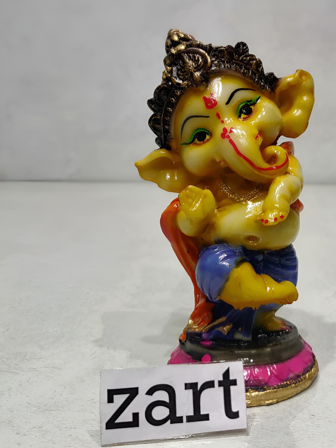 

Zart Yellow Religious Idol Showpiece