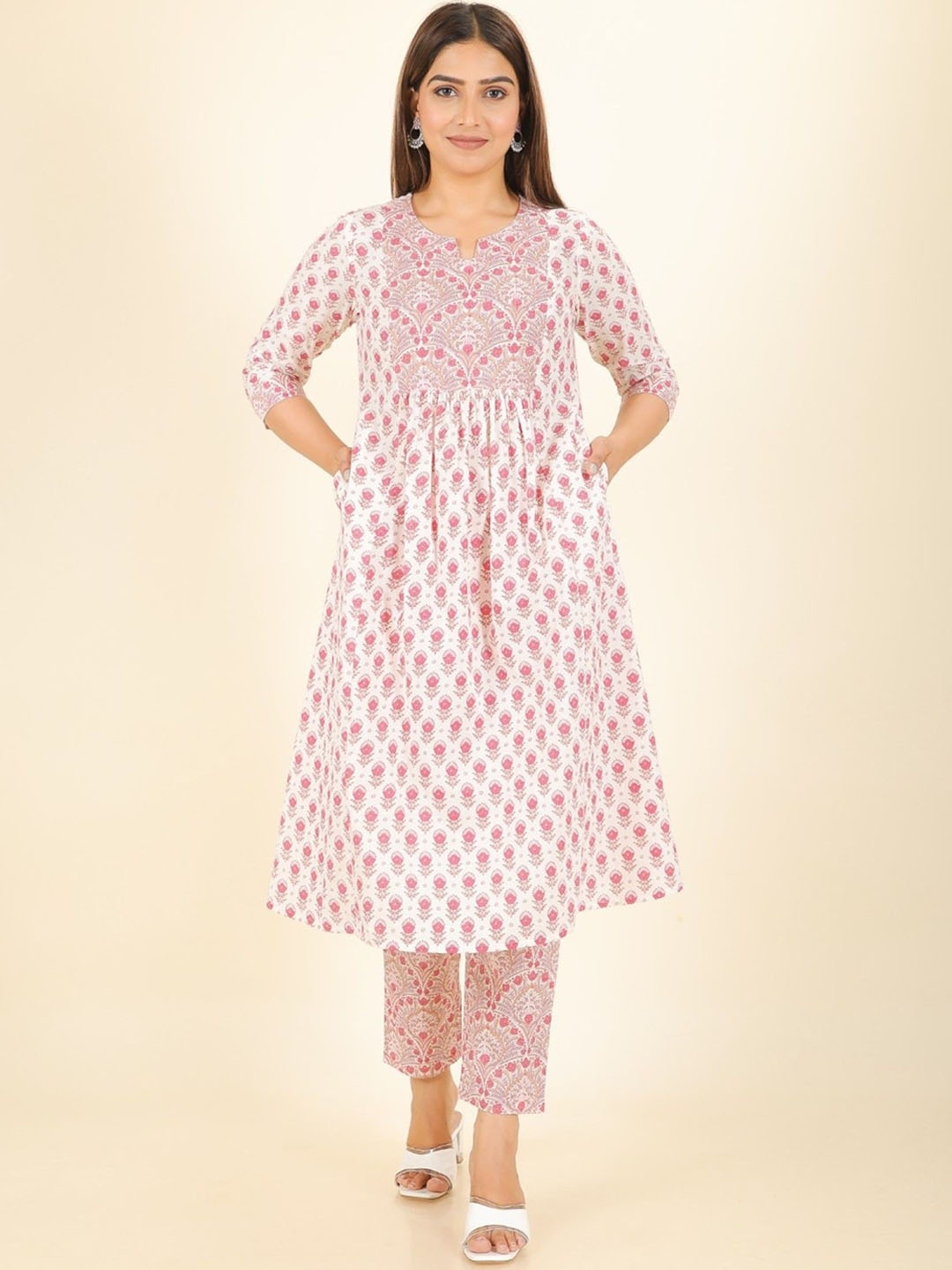 

Aramya Floral Printed Three-Quarter Sleeves Pure Cotton A-Line Kurta With Trouser, White