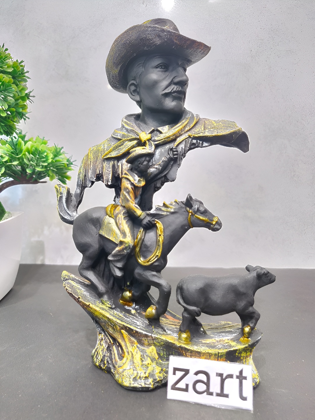 

Zart Grey Religious Idol Showpiece
