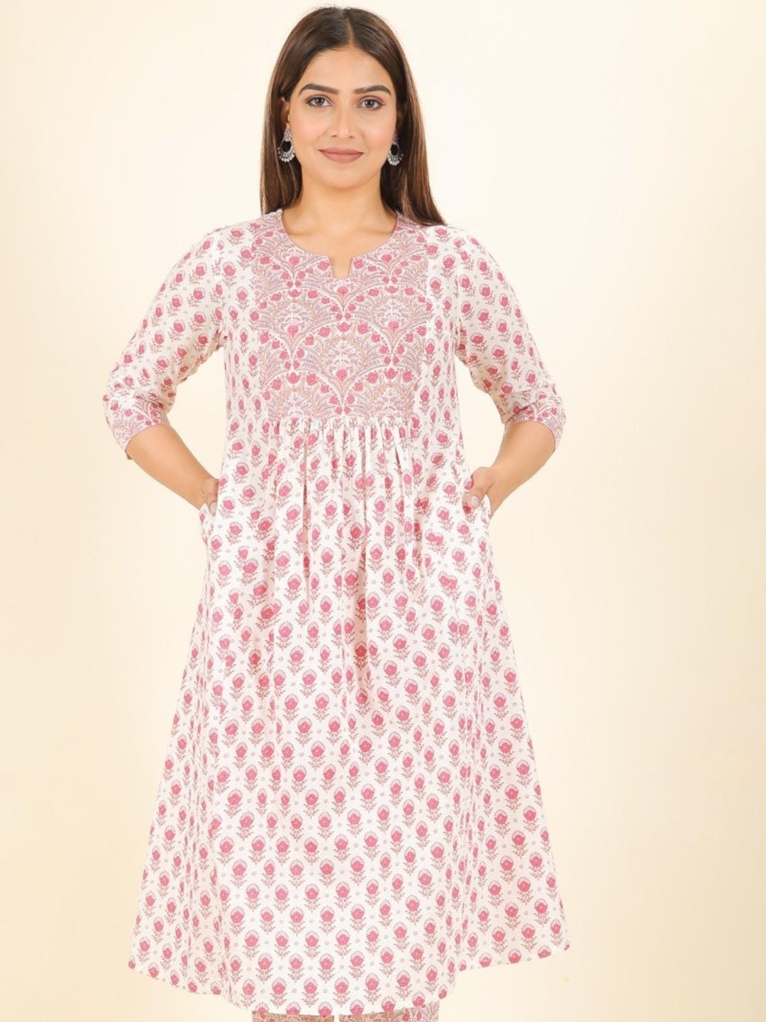 

Aramya Floral Printed Round Neck Three-Quarter Sleeves Pure Cotton A-Line Kurta, White