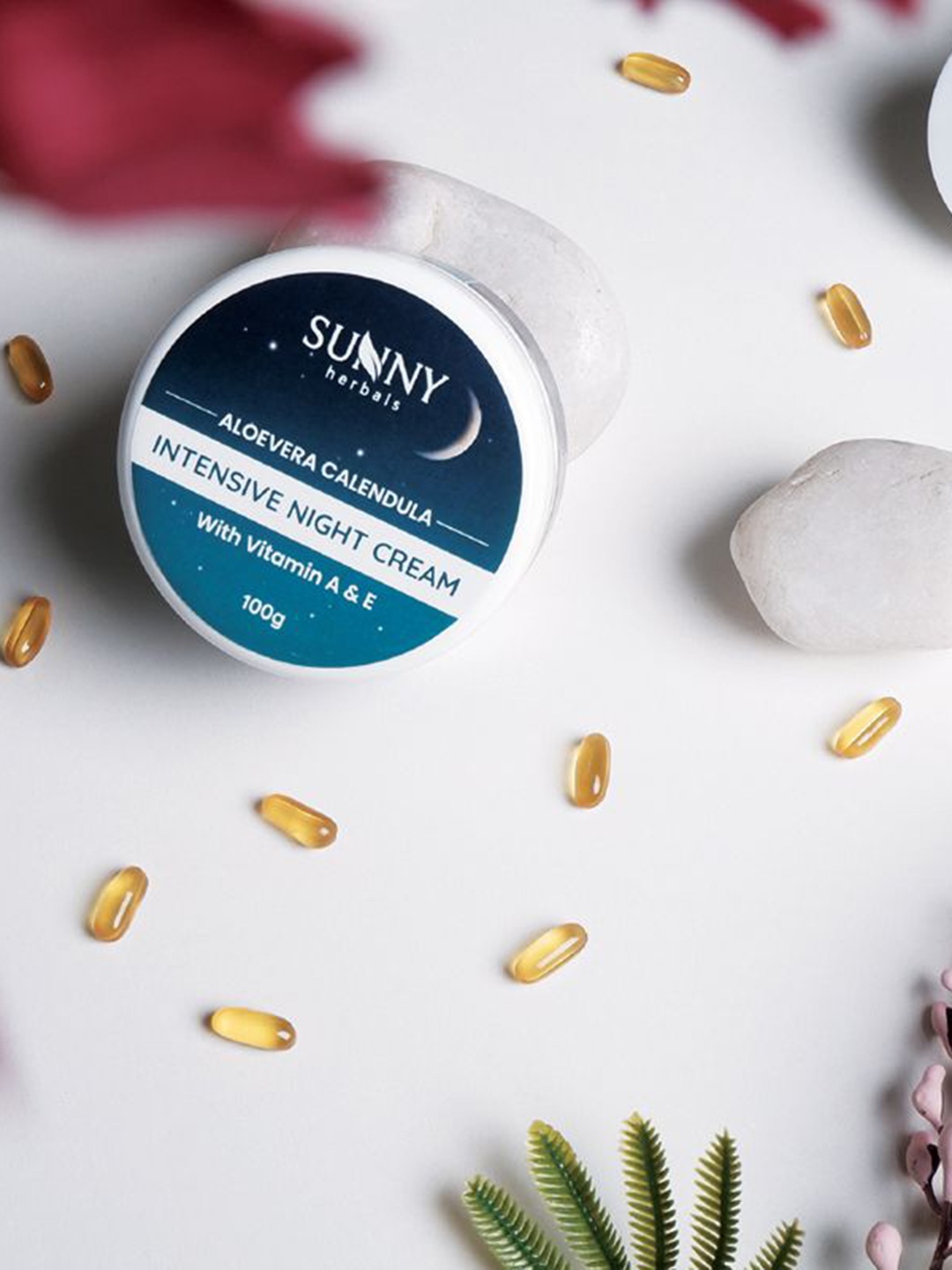 

SUNNY HERBALS Aloevera Calendula Intensive Night Cream With Vitamin A & E - 100 g, Blue