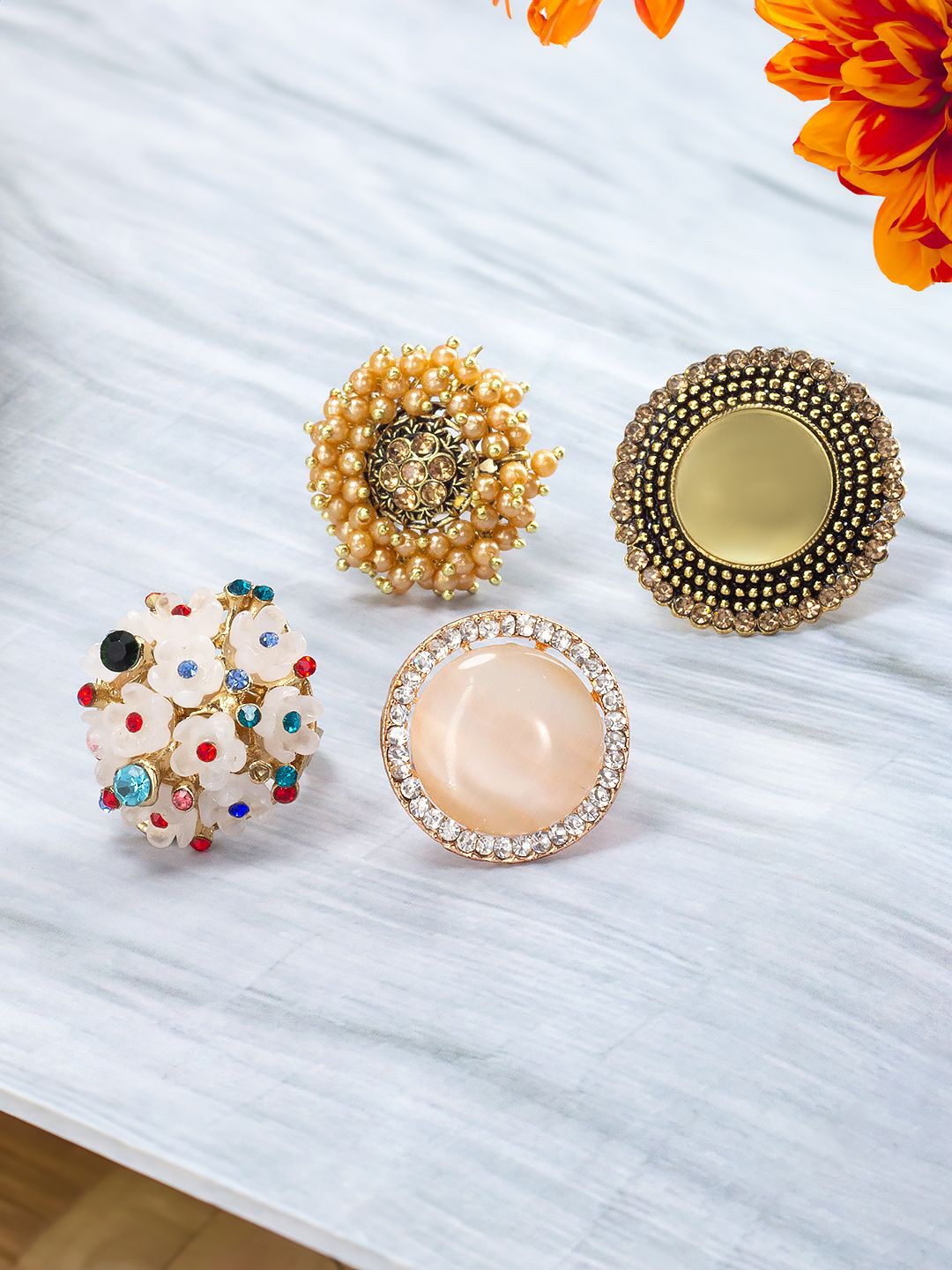 

PRIVIU Pack Of 4 Gold-Plated Artificial Stone & Mirror-Studded Adjustable Finger Ring