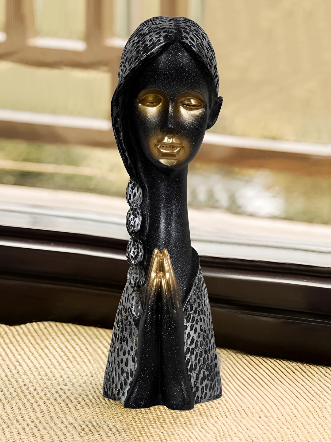 

Zart Black & Gold-Toned Welcome Statues & Figurine Showpiece