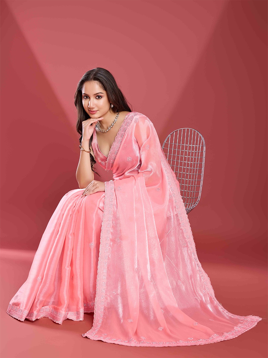 

KIMISHA Women Floral Embroidered Tissue Saree, Pink