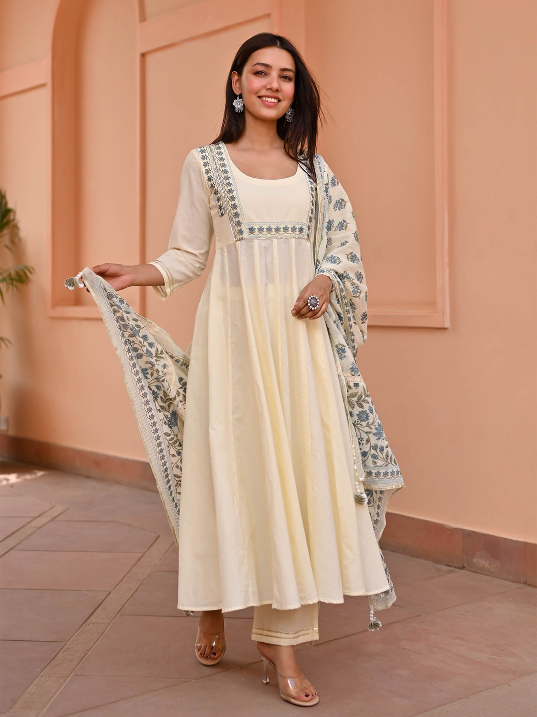 

Bunaai Floral Yoke Design Gotta Patti Anarkali Kurta With Pyjama & Dupatta, Beige