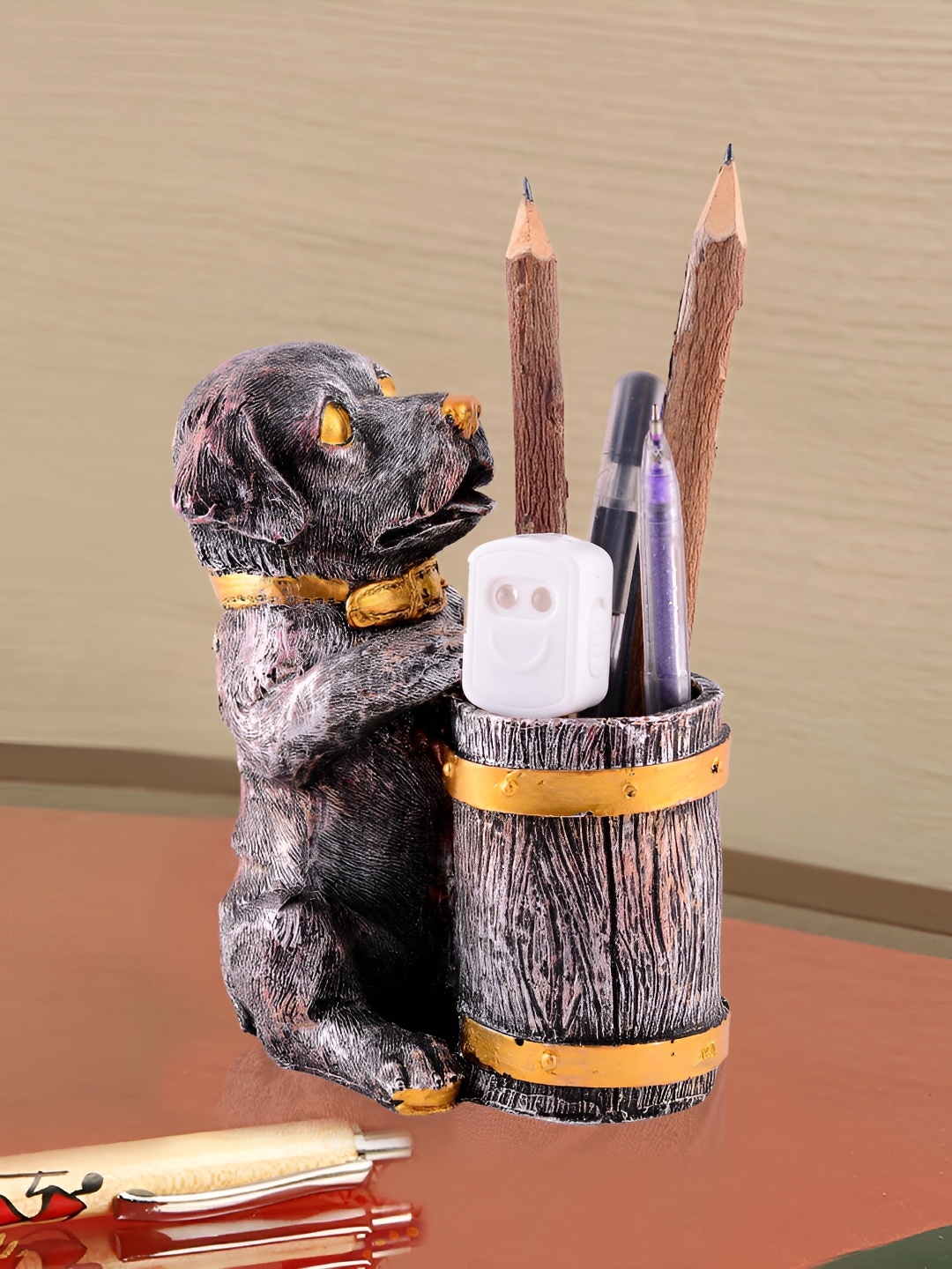 

Zart Dog Shaped Pen Stand, Black