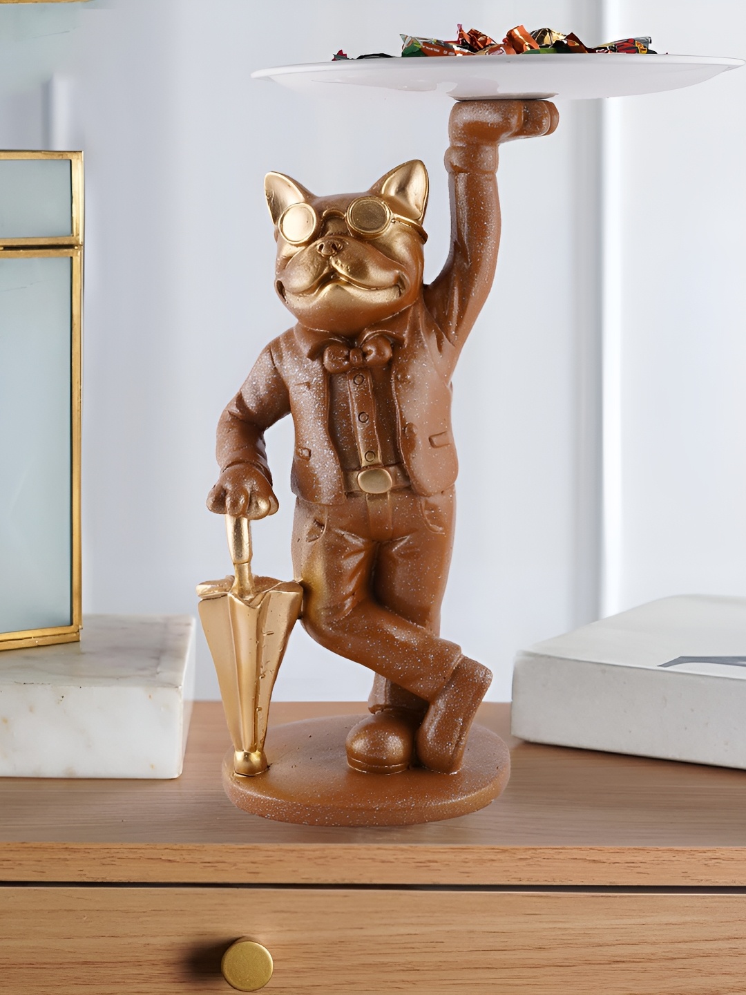 

Zart Brown Idol Showpiece