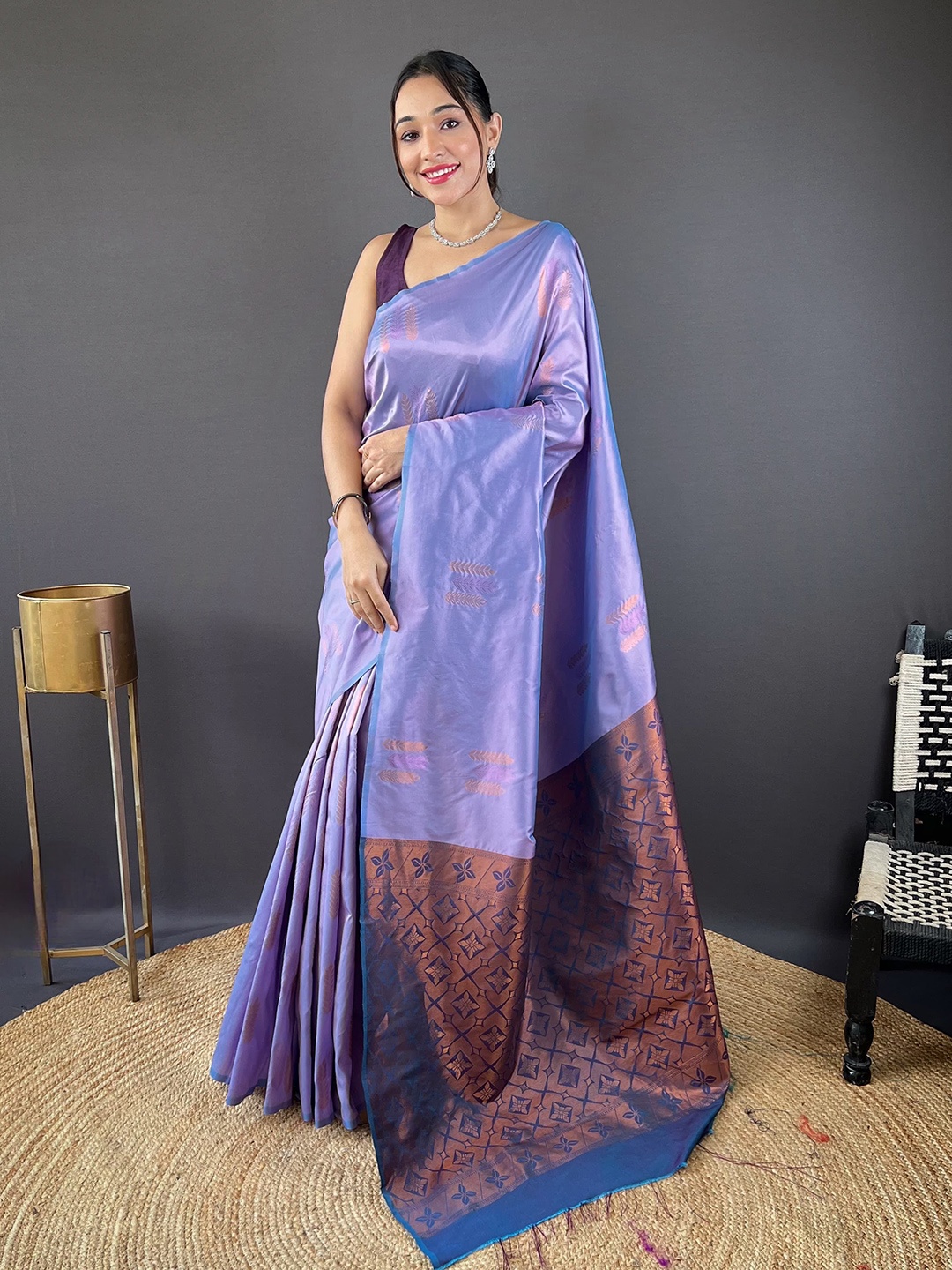 

STAVA CREATION Women Woven Design Art Silk Banarasi Saree With Blouse Piece, Lavender