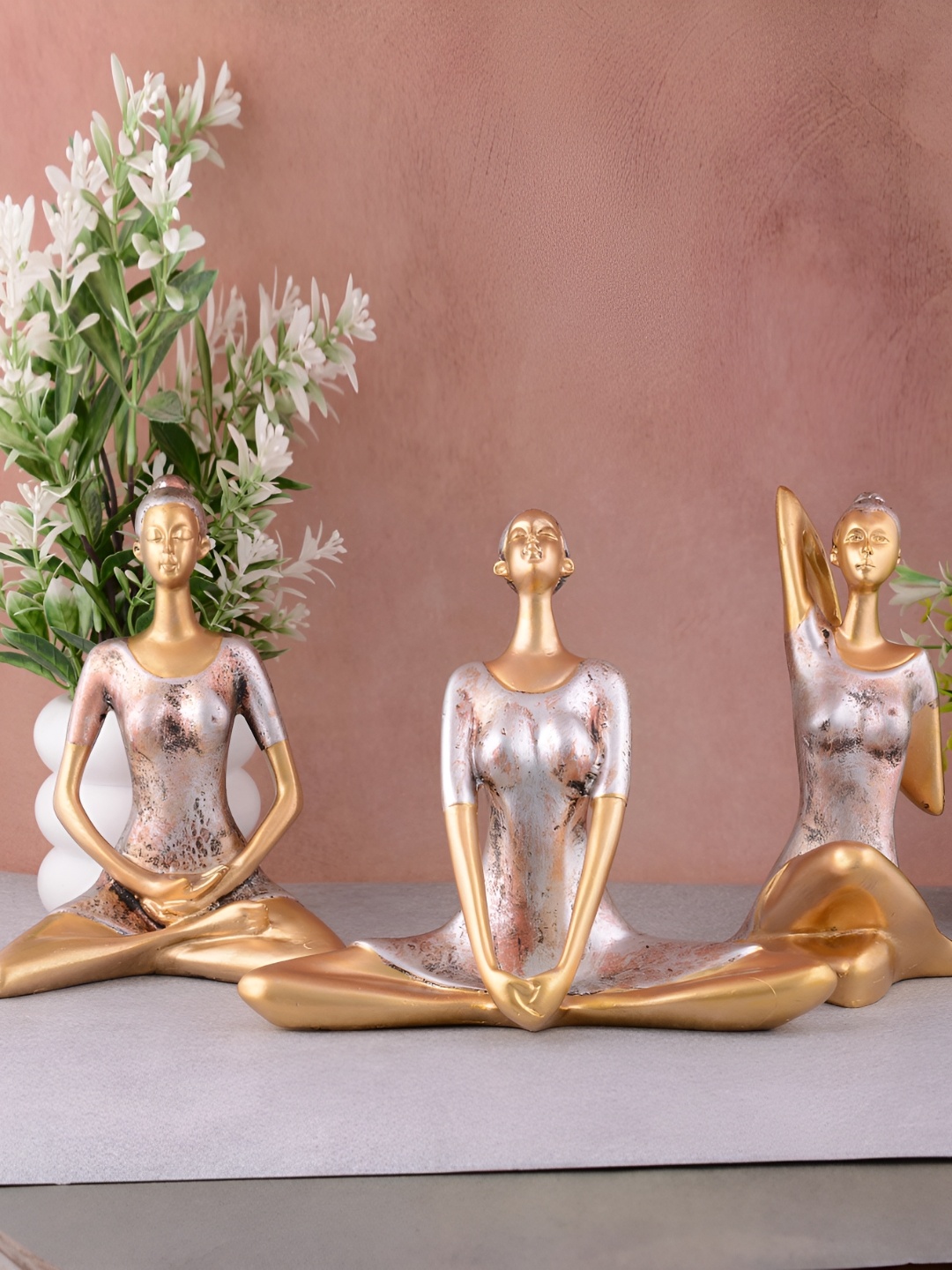 

Zart Gold-Toned Yoga Posture Lady Statue Figurine Showpiece