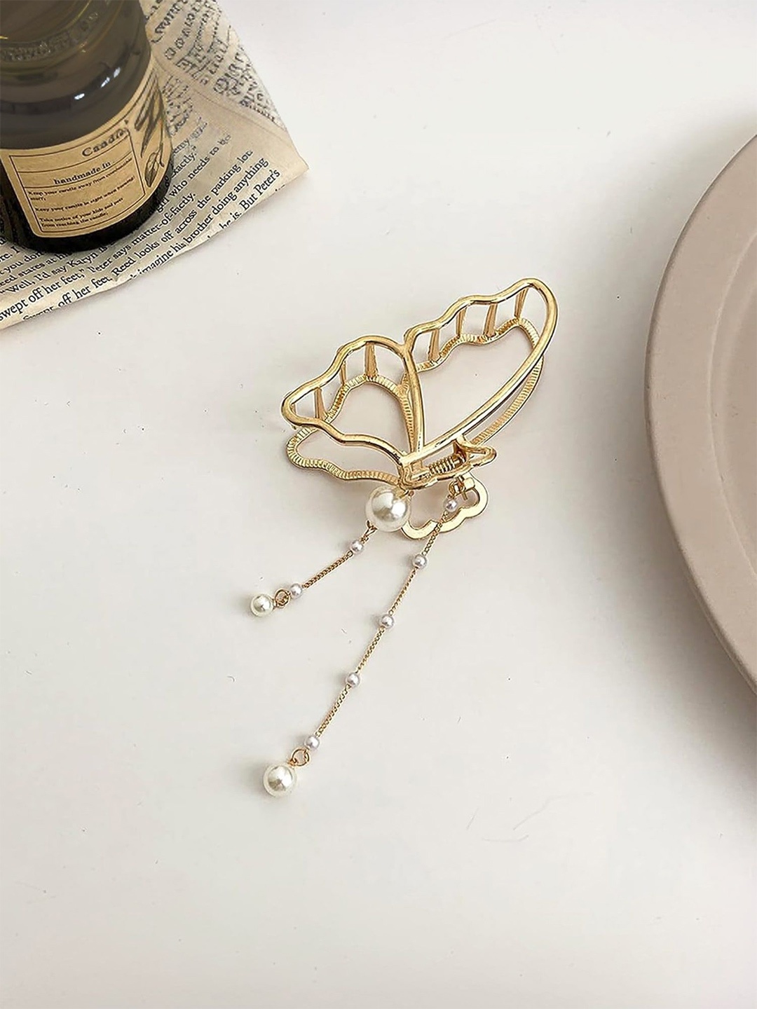 

Yellow Chimes Women Embellished Claw Clip, Gold