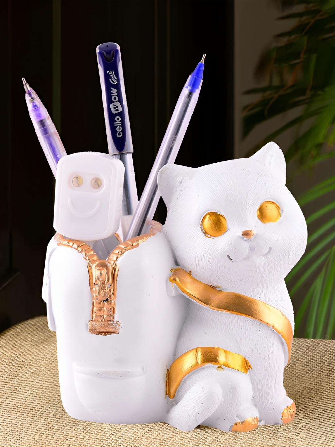 

Zart Decorative Pen Stand with Cat Figurine, White